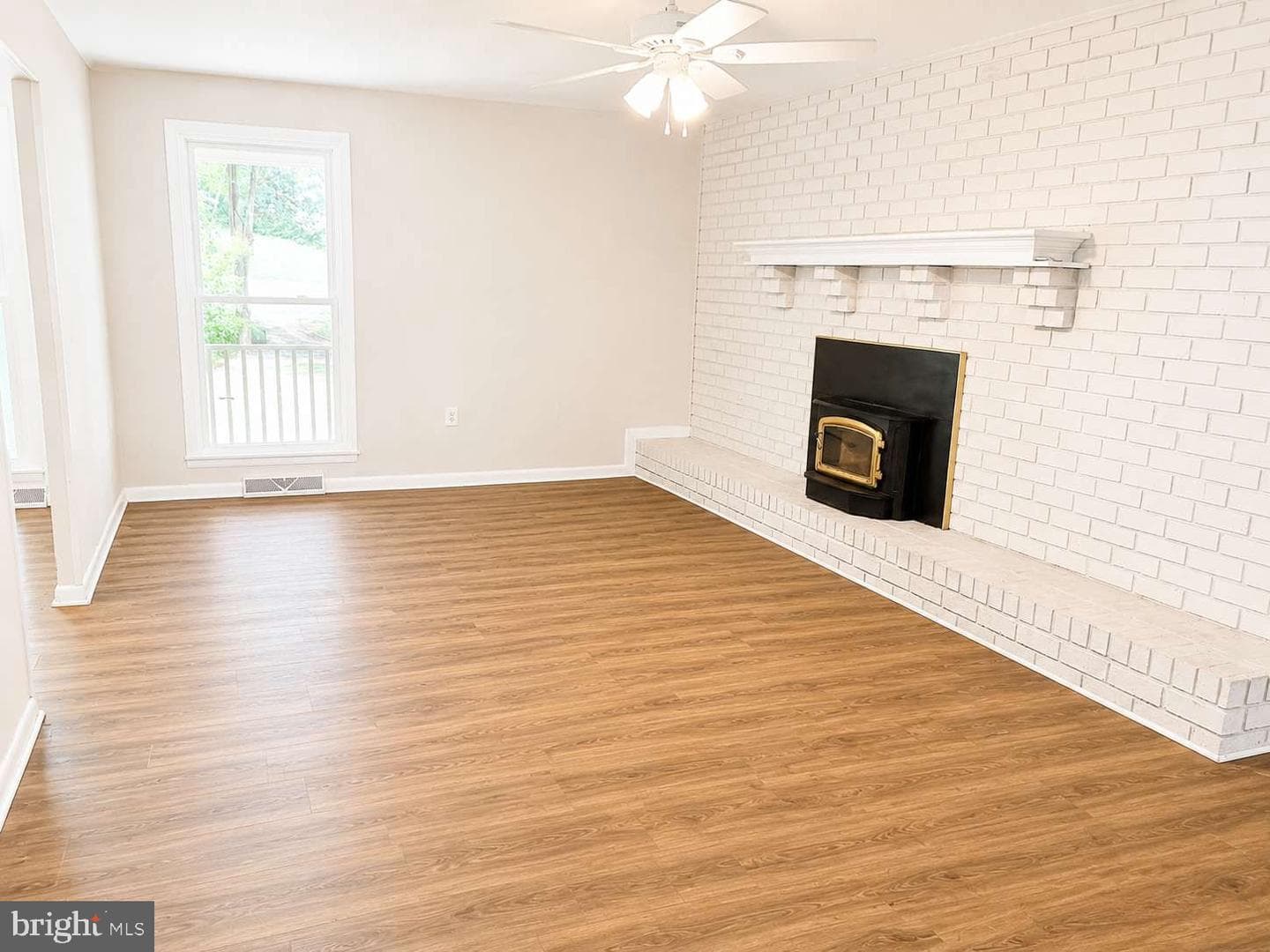 37681 Asher Road photo 5