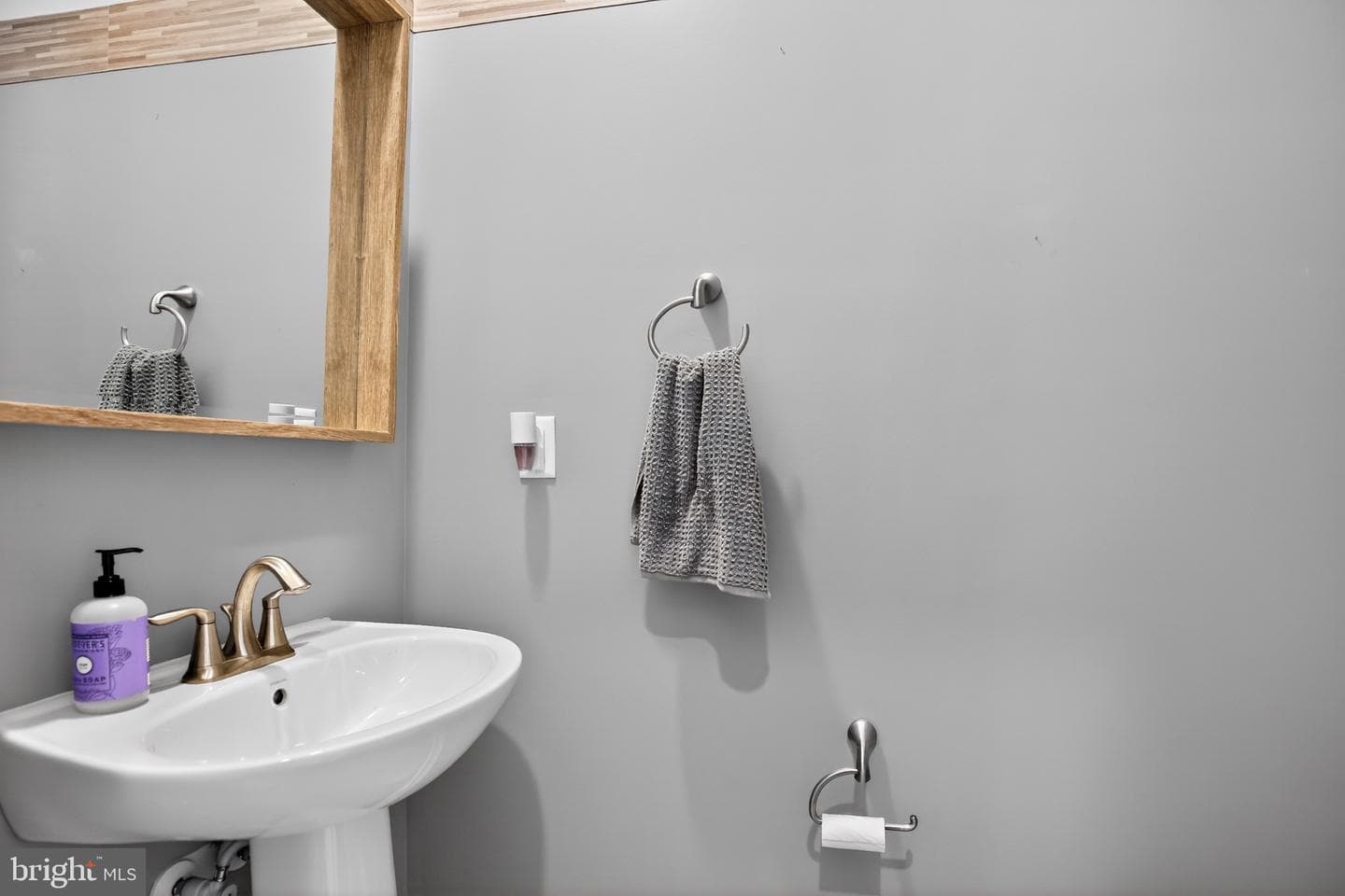23862 Myrtle Glen Way photo 21