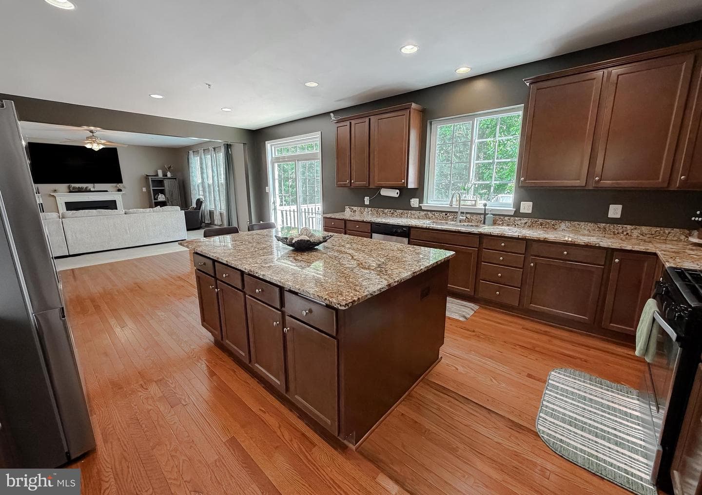 43968 Swift Fox Drive photo 13