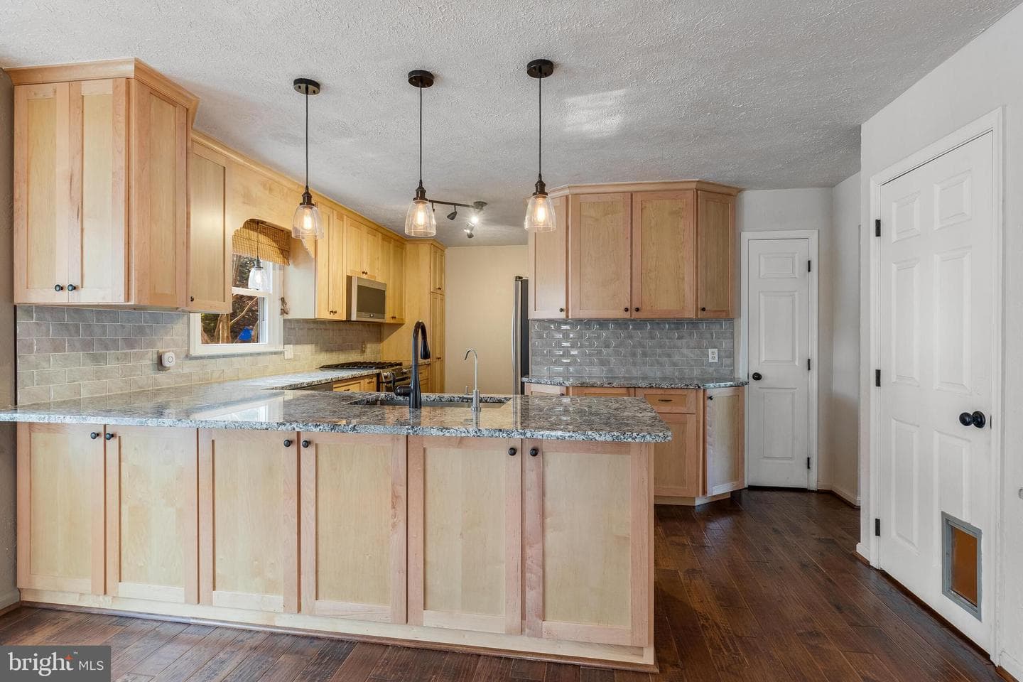 30060 Forest View Lane photo 7