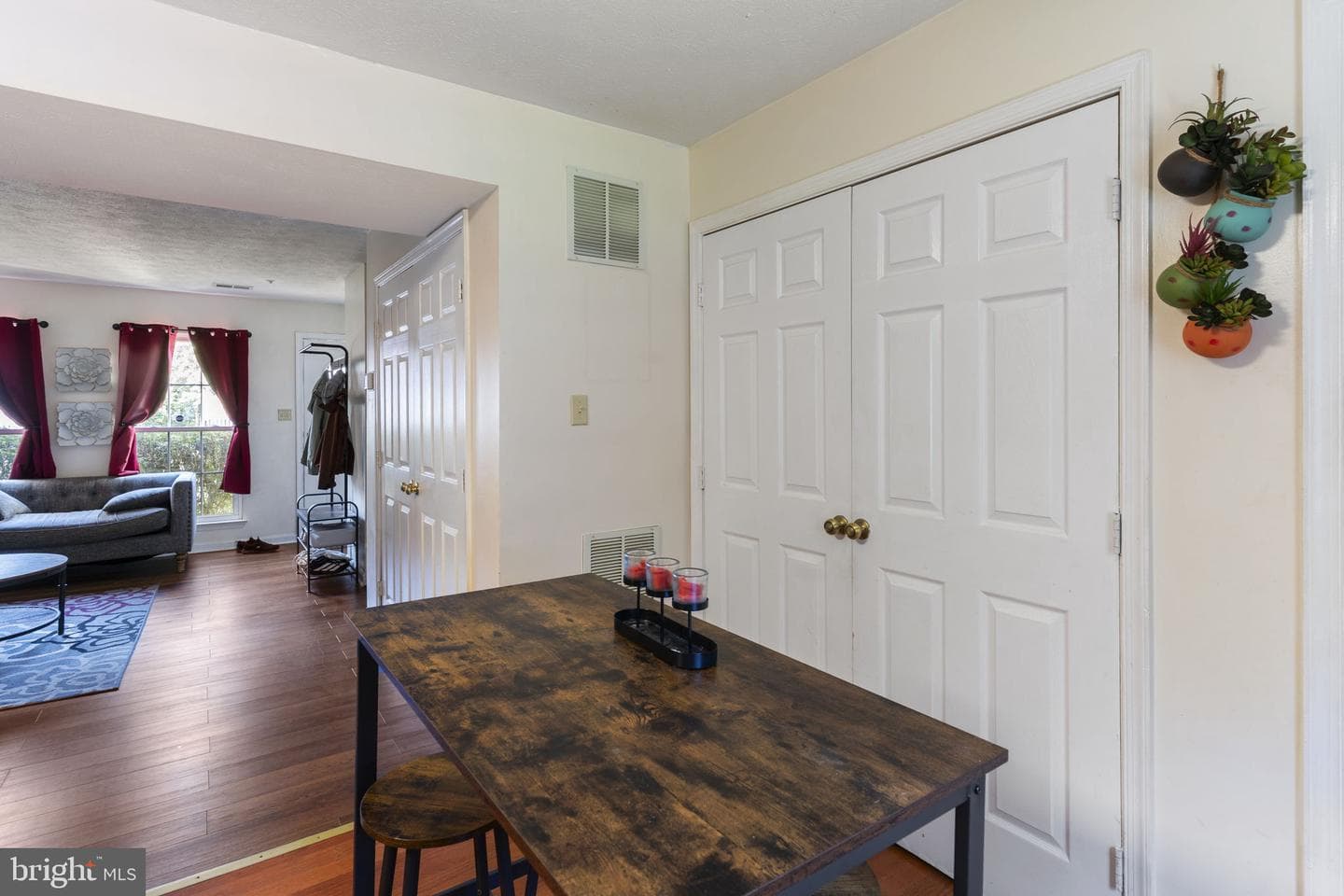 46104 Lucca Way photo 9