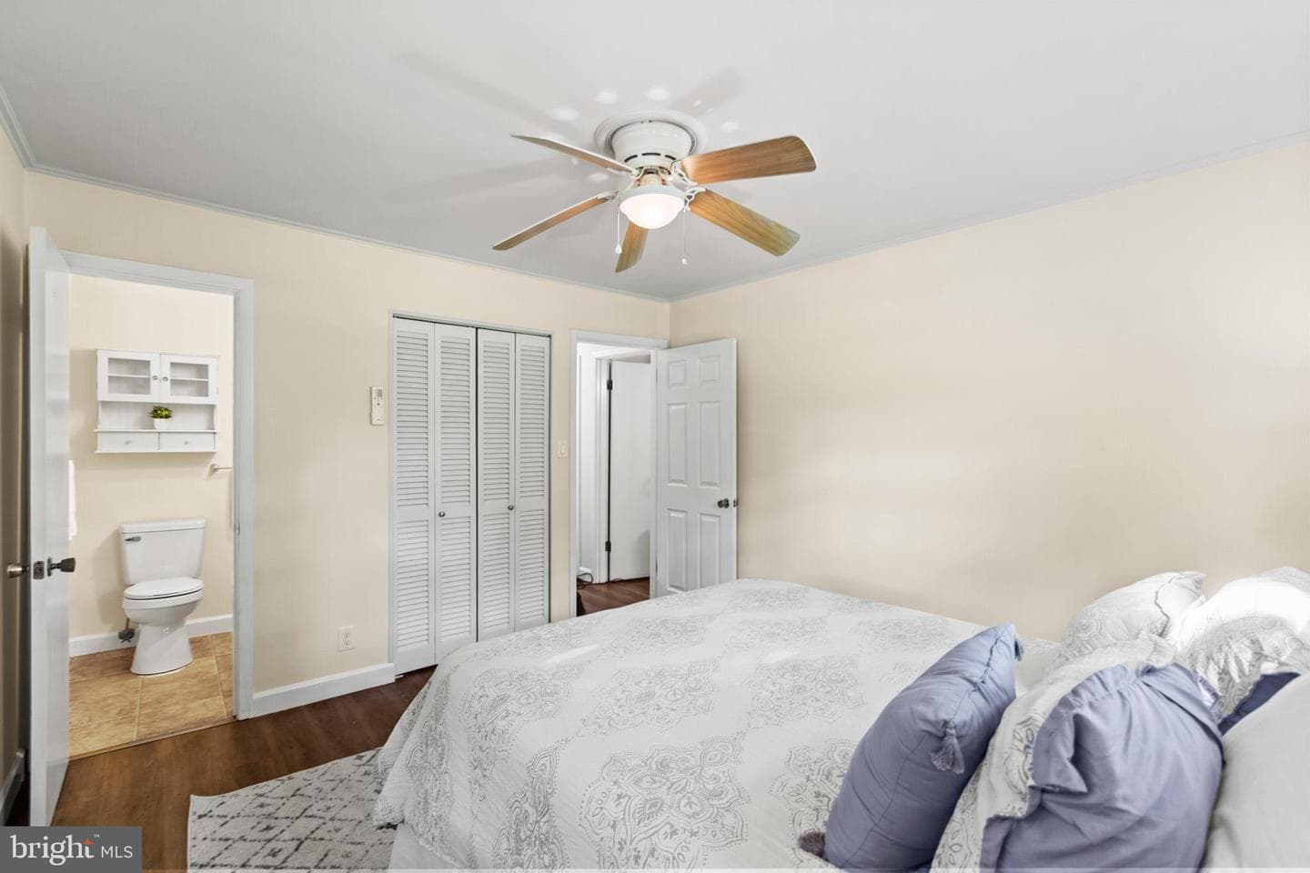 22518 Garrison Drive photo 12