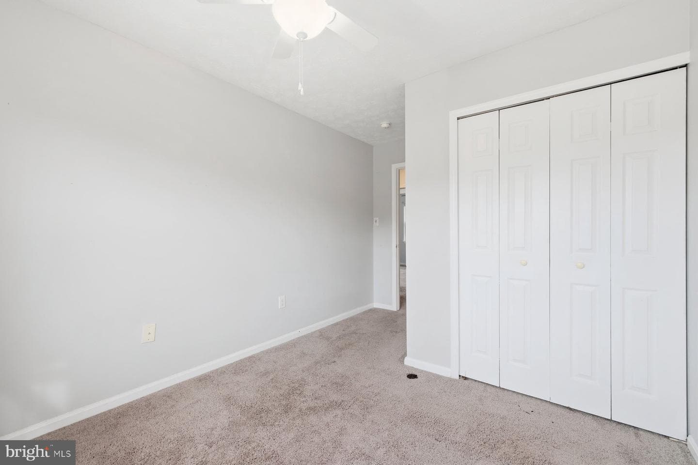 21421 Manon Way photo 15