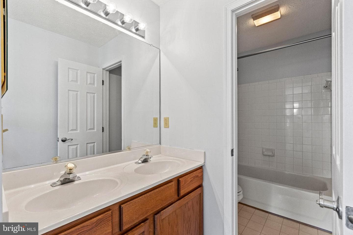45553 Knockeyon Lane photo 17