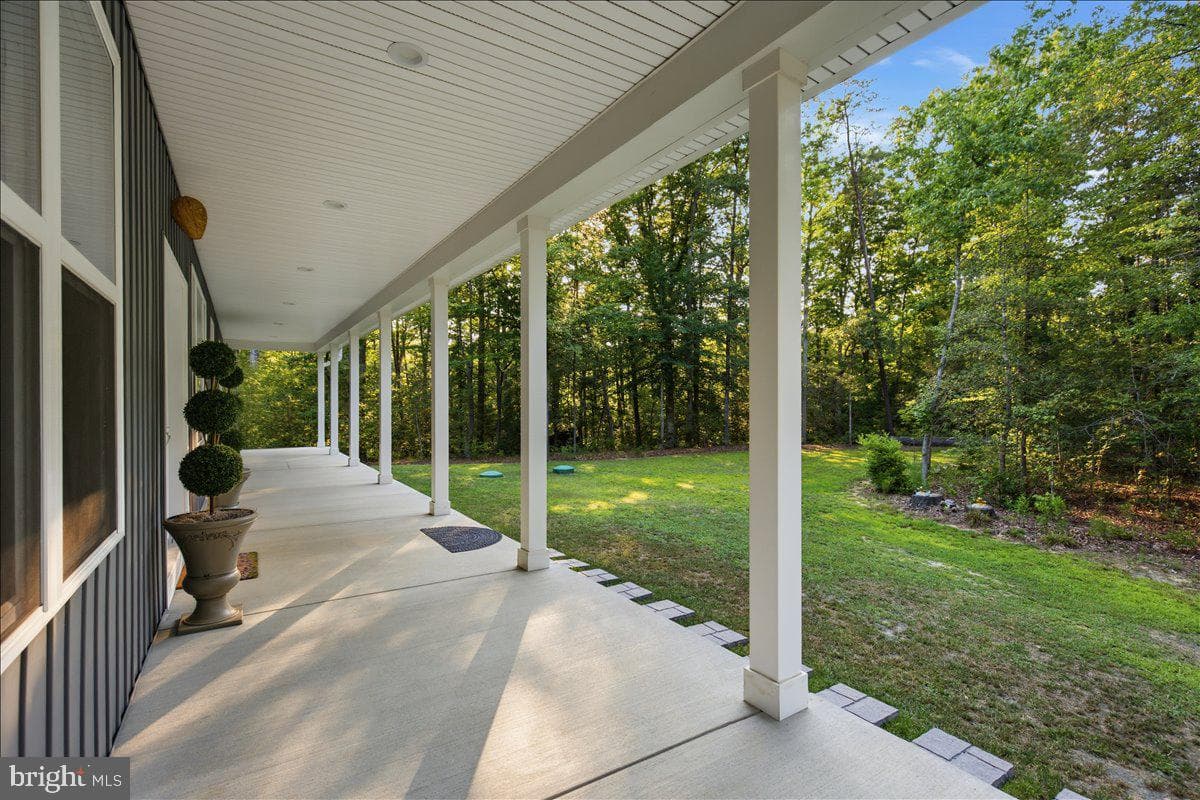 22405 Hood Lane photo 8