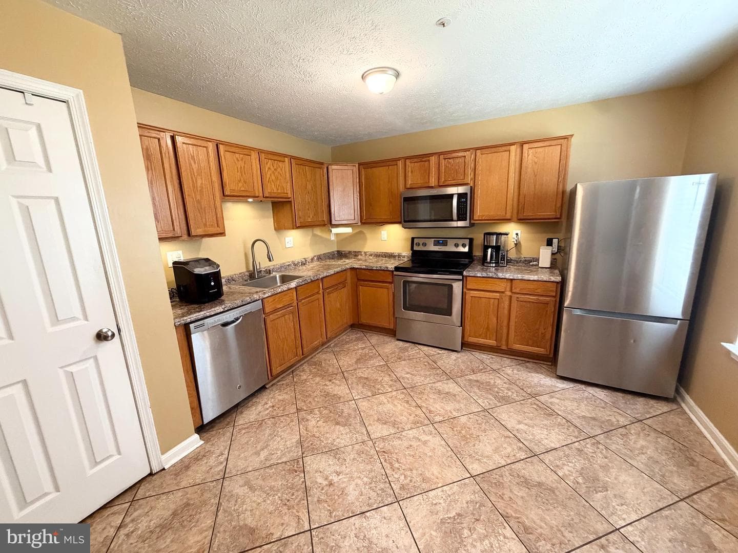 46097 Lucca Way photo 4