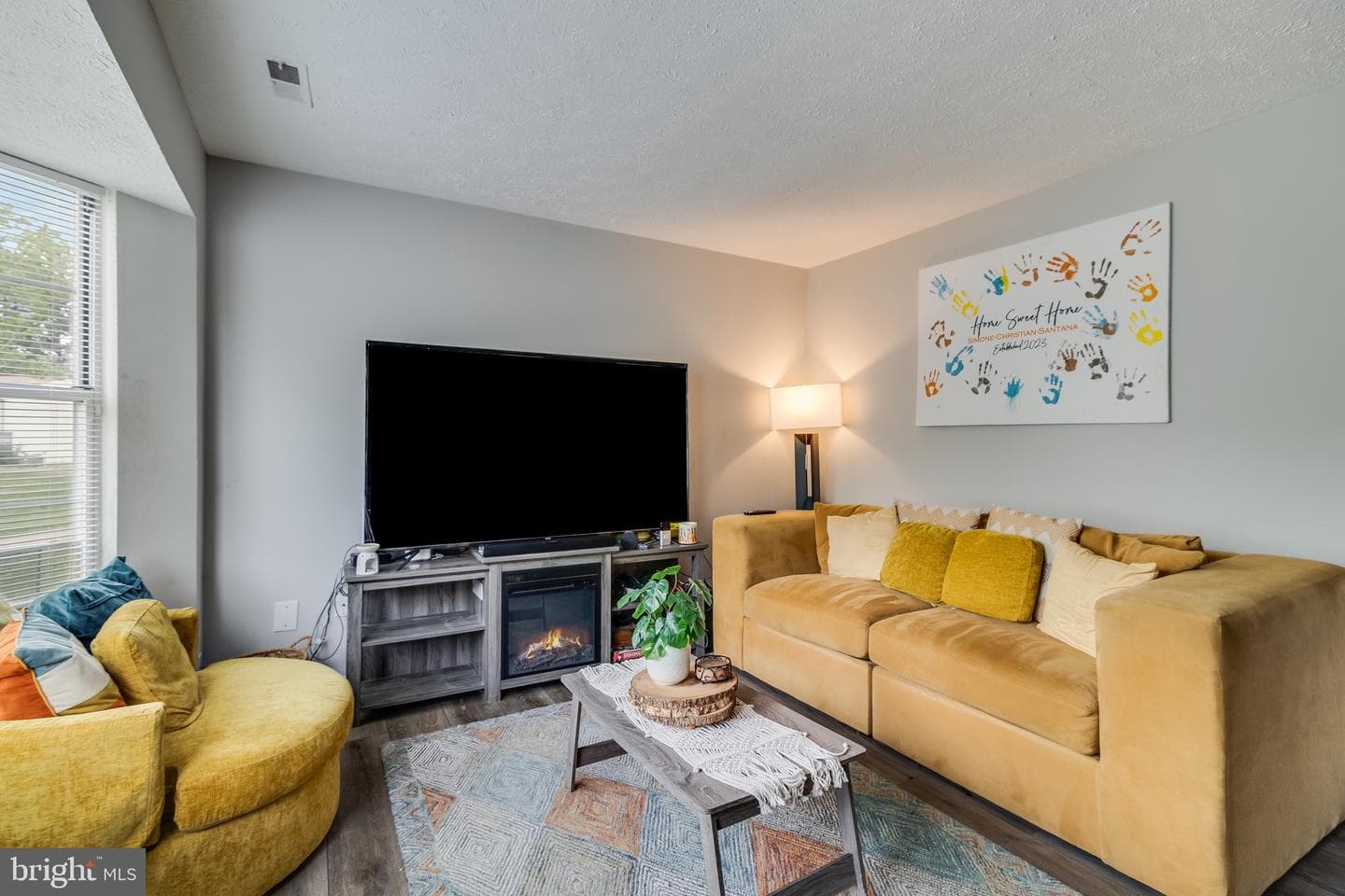 21412 Manon Way photo 8