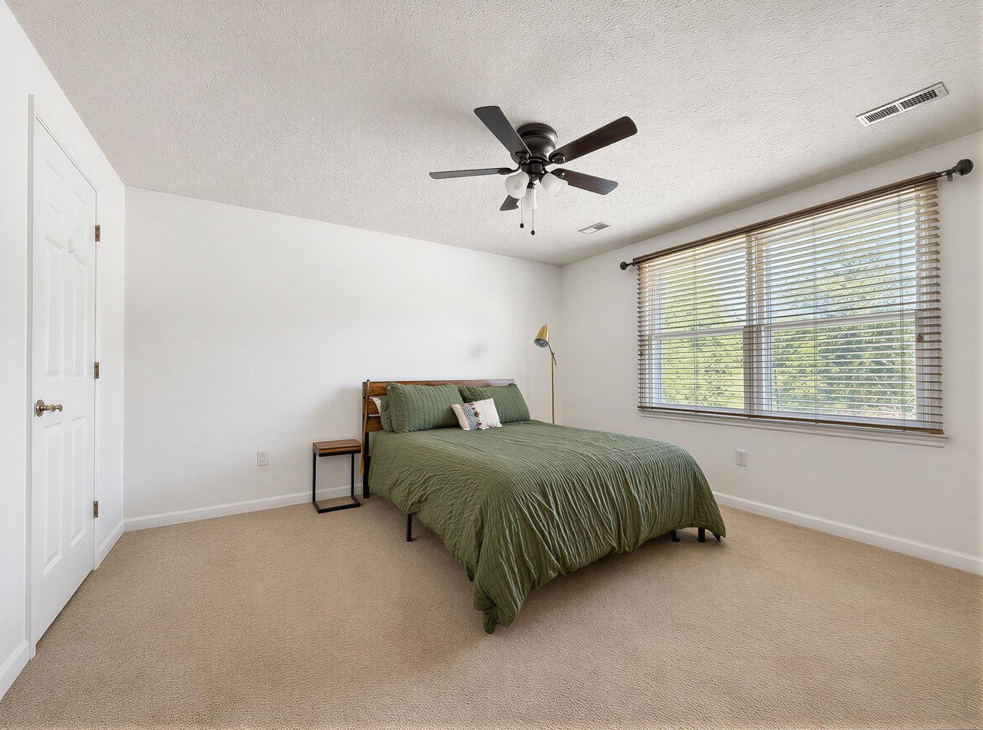 20811 Harlequin Lane photo 23