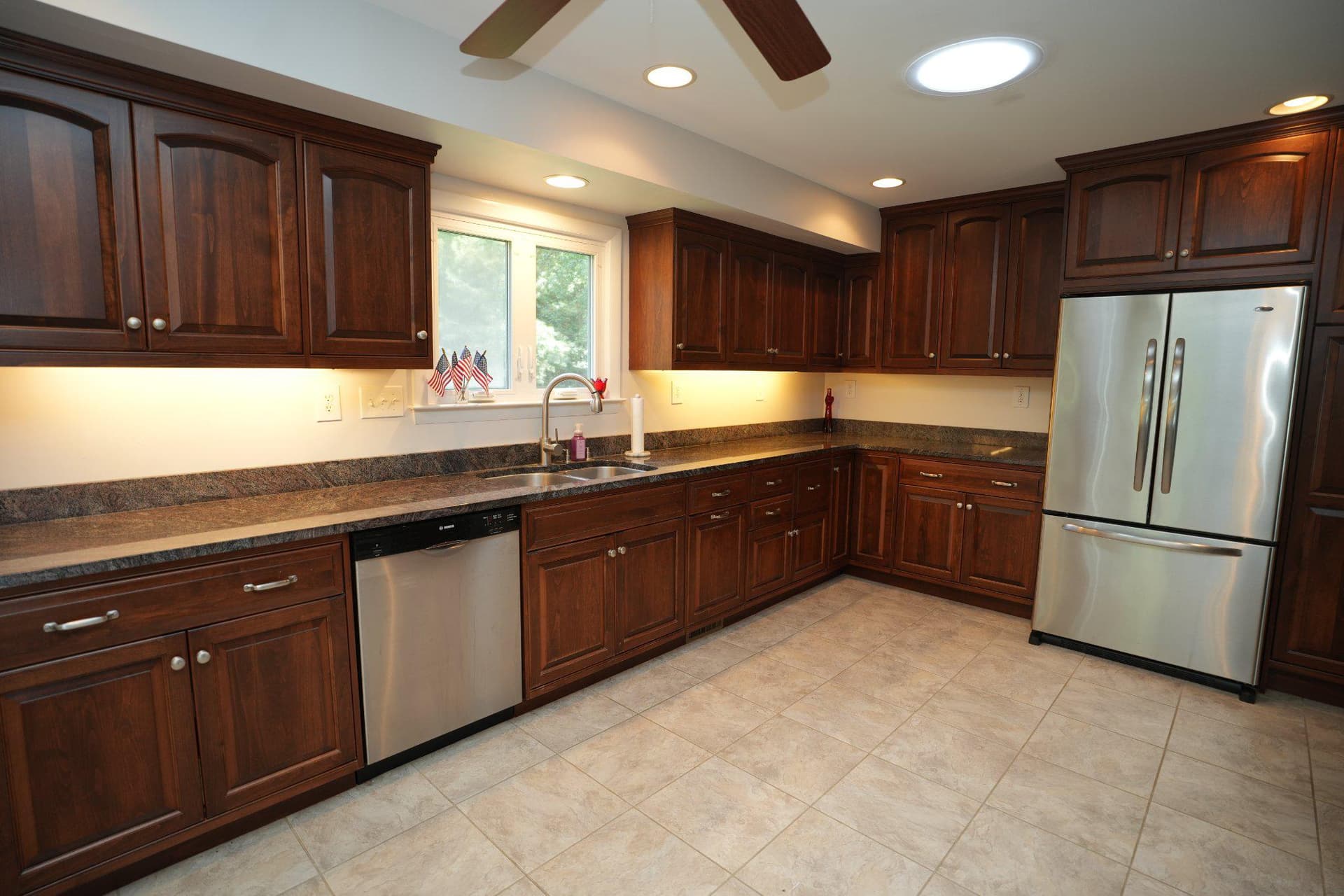 40582 Port Place photo 4