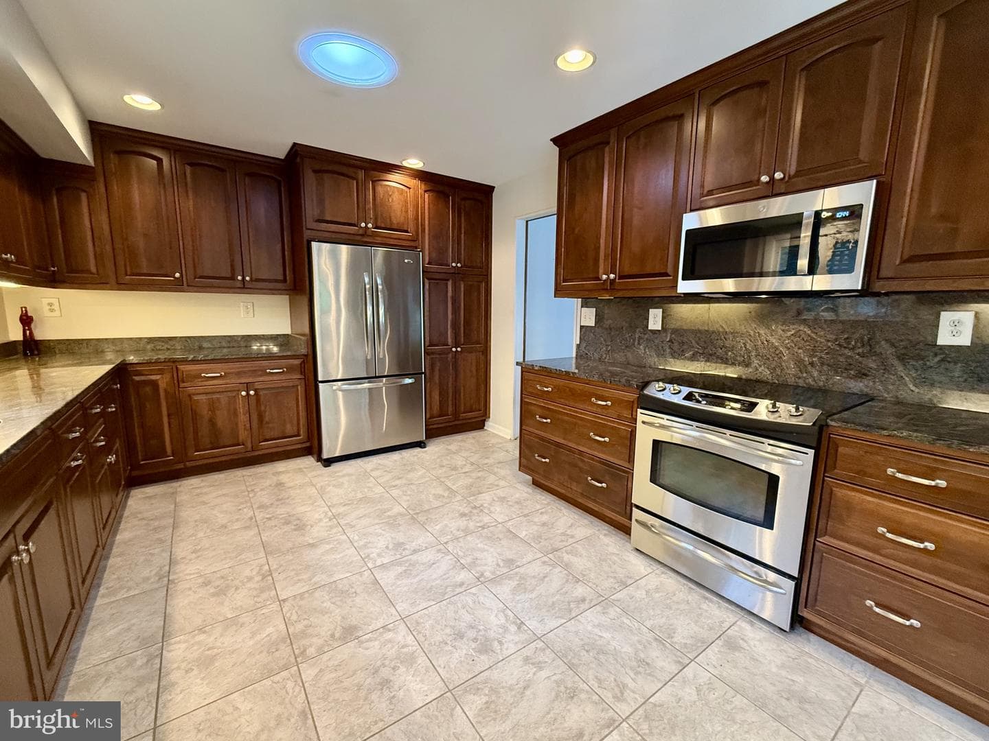 40582 Port Place photo 5