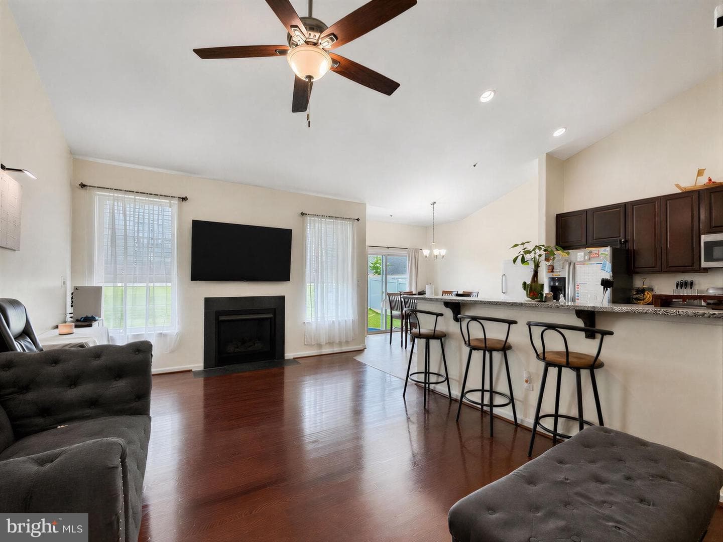 22237 Scott Circle photo 3
