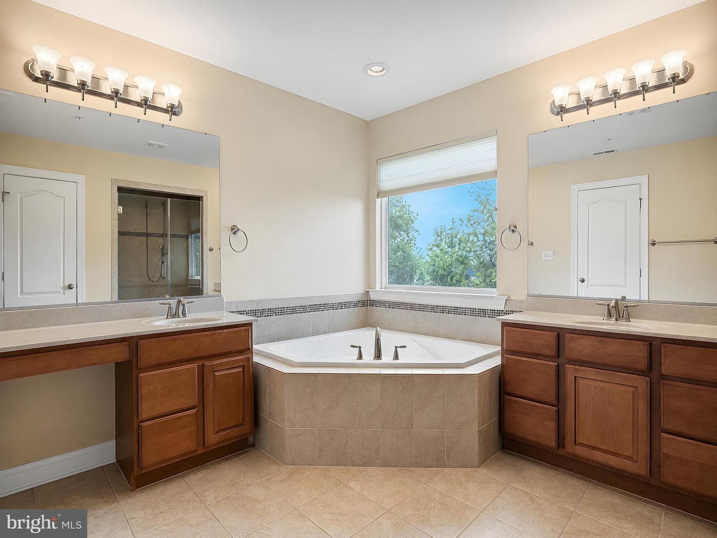 44025 W Leola Court photo 21