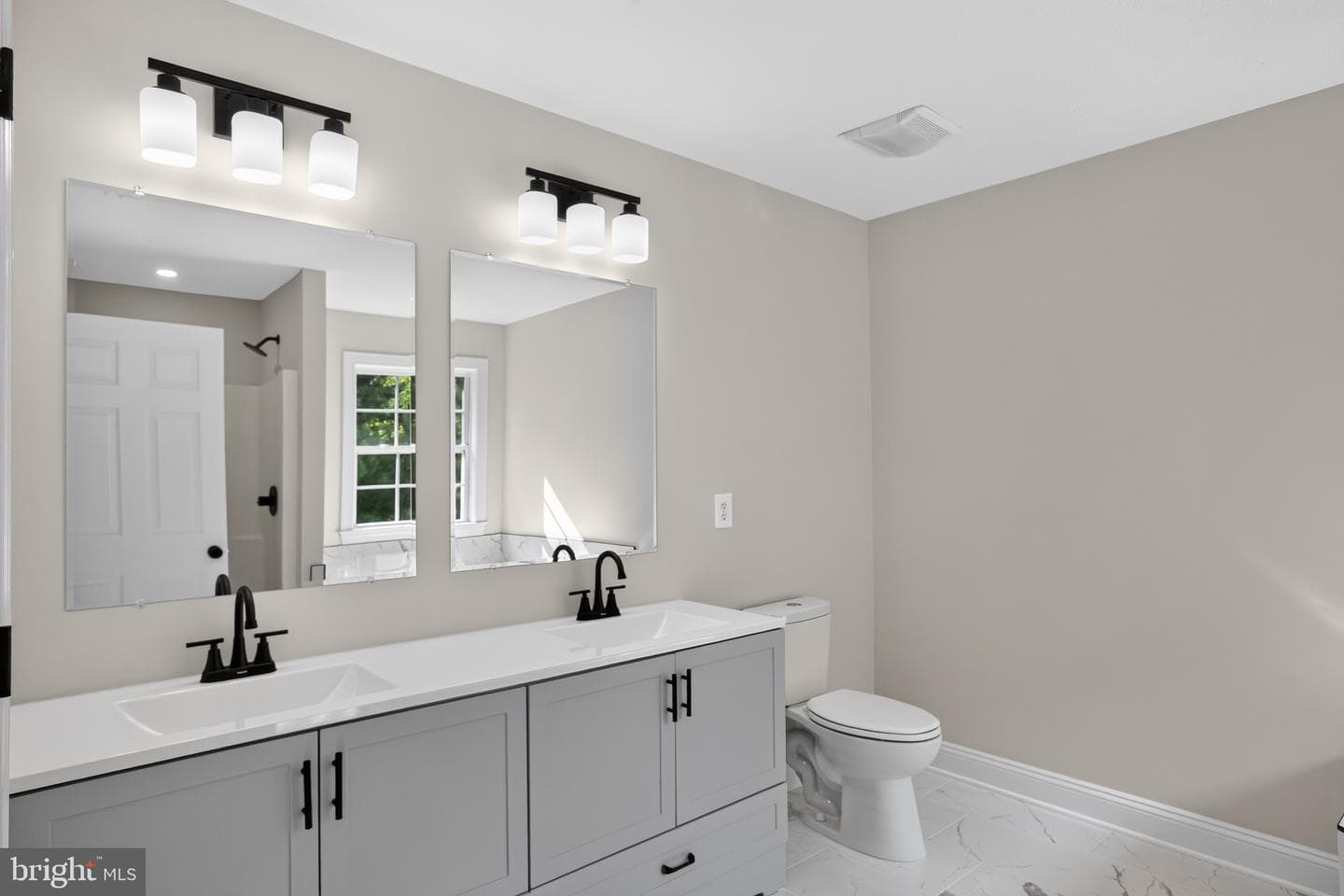 18321 Chestnut Street photo 16