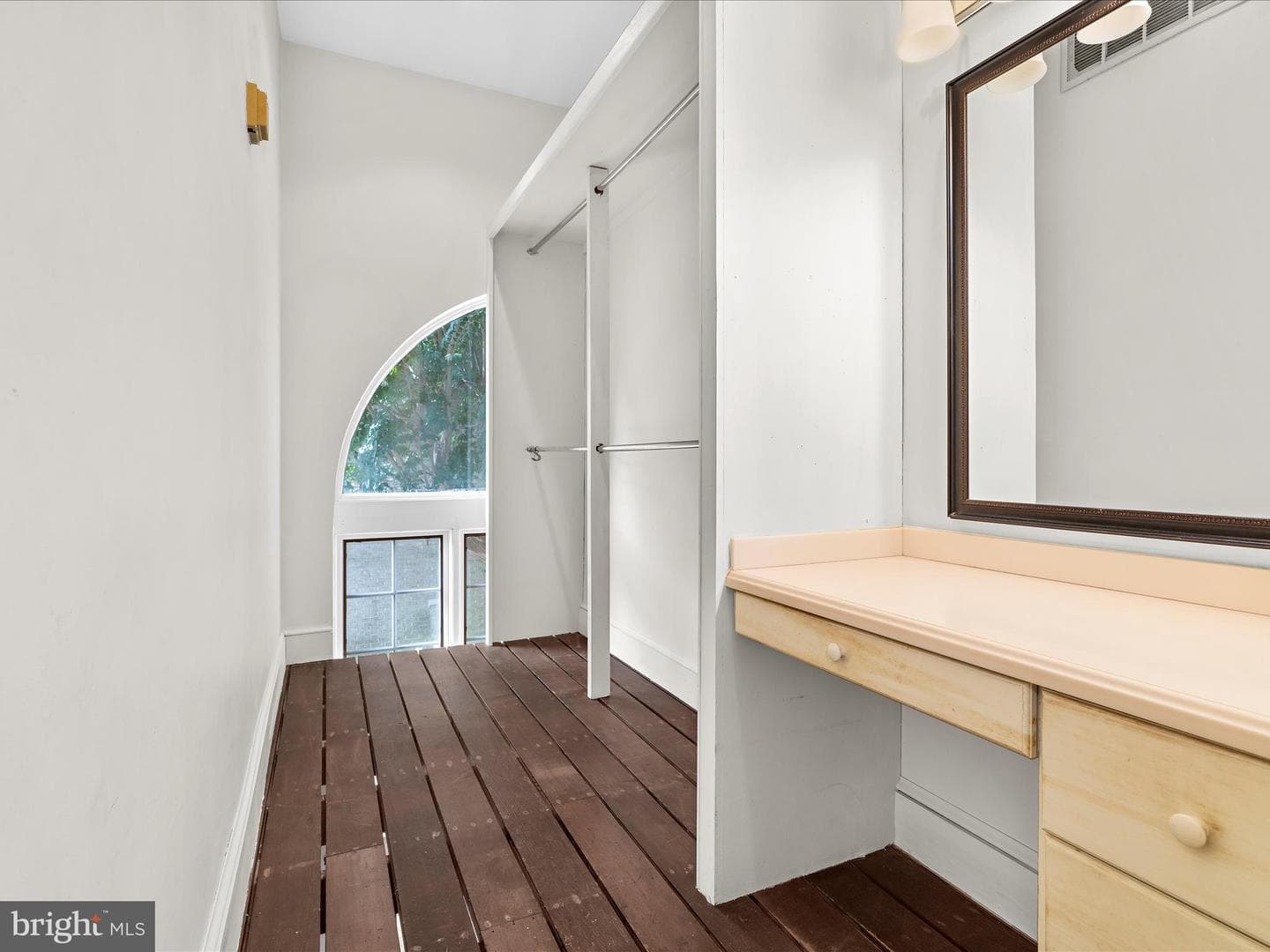 13 N Thoroughgood Lane #24 photo 8
