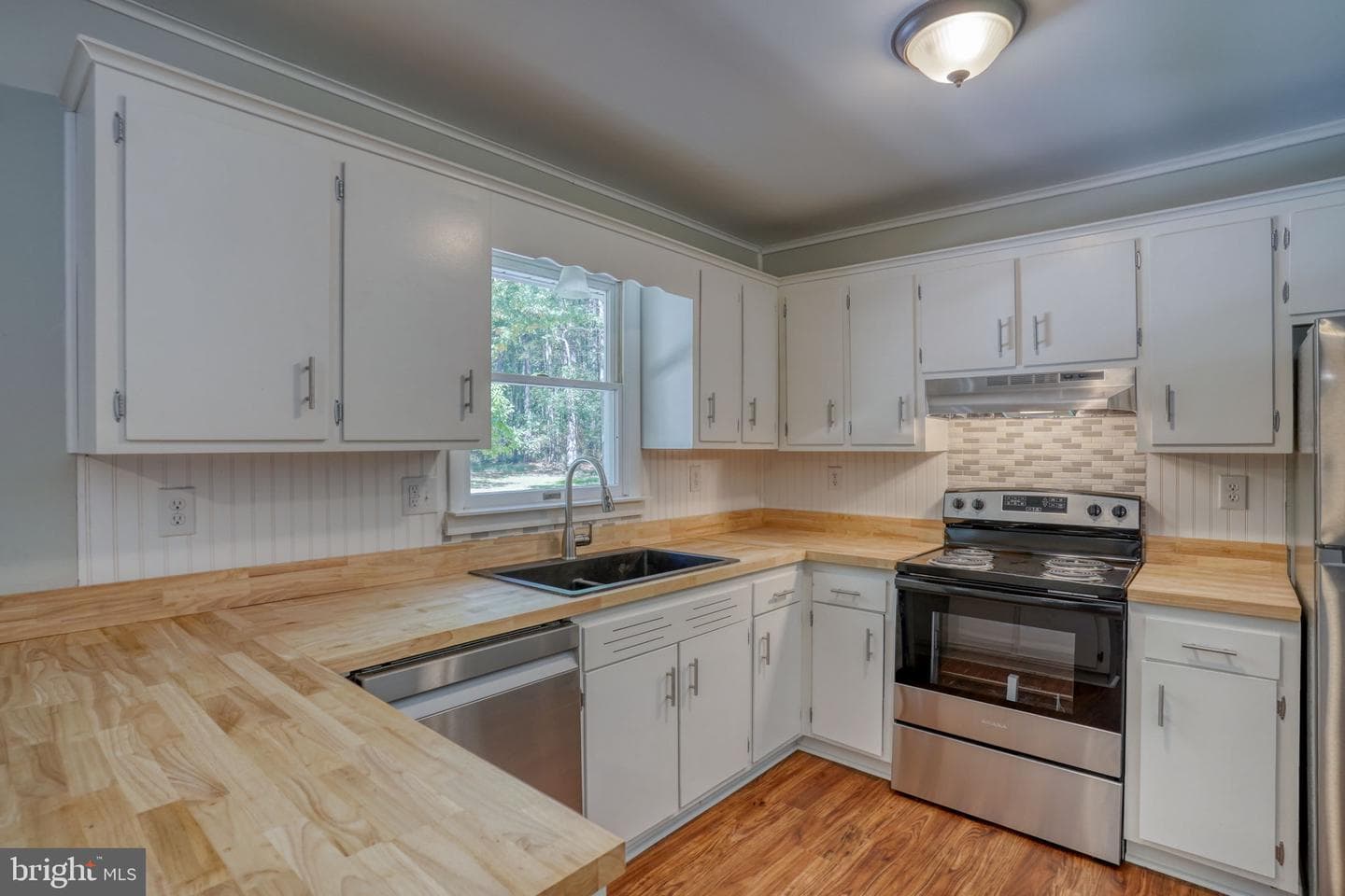 4570 Evergreen Road photo 15