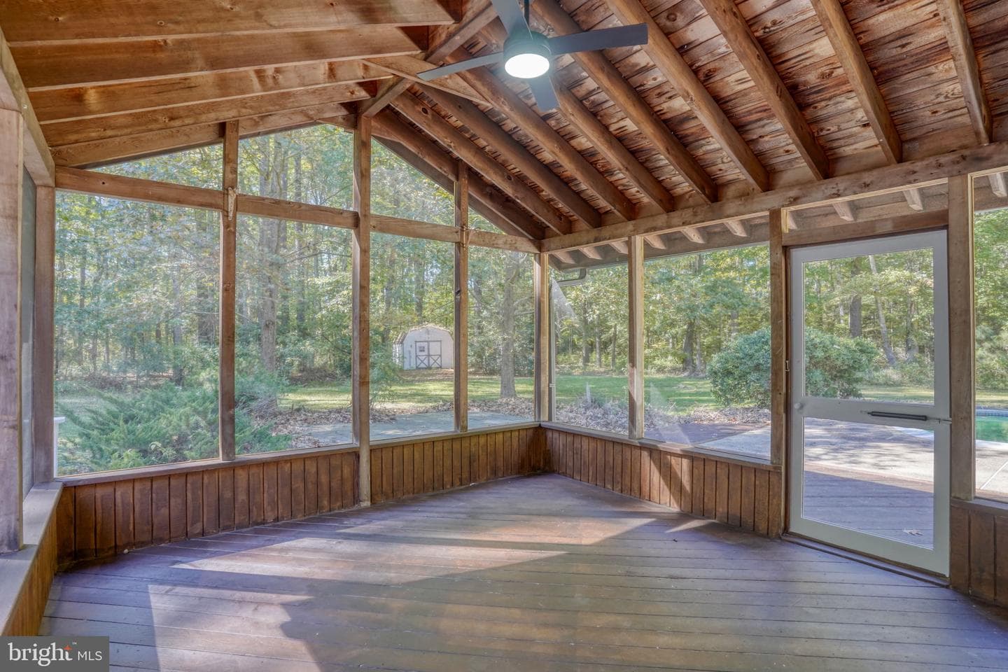 4570 Evergreen Road photo 26