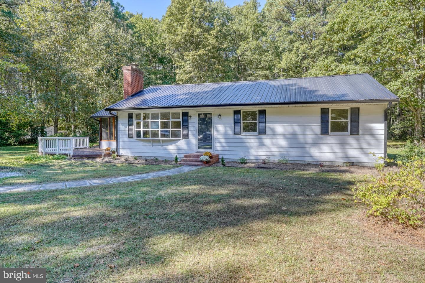 4570 Evergreen Road photo 3