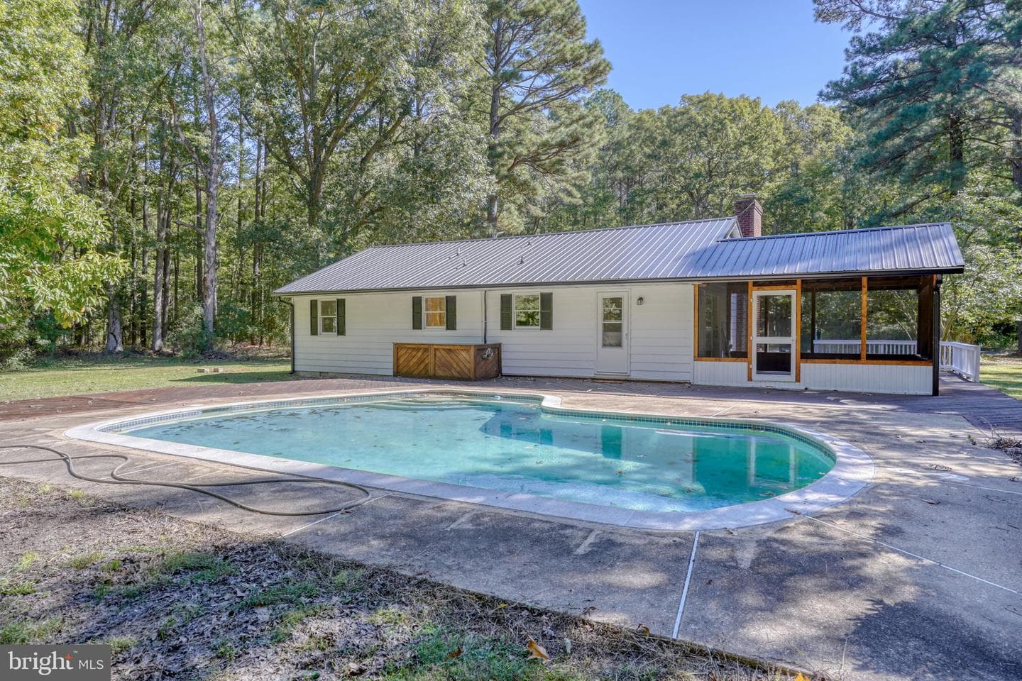 4570 Evergreen Road photo 5