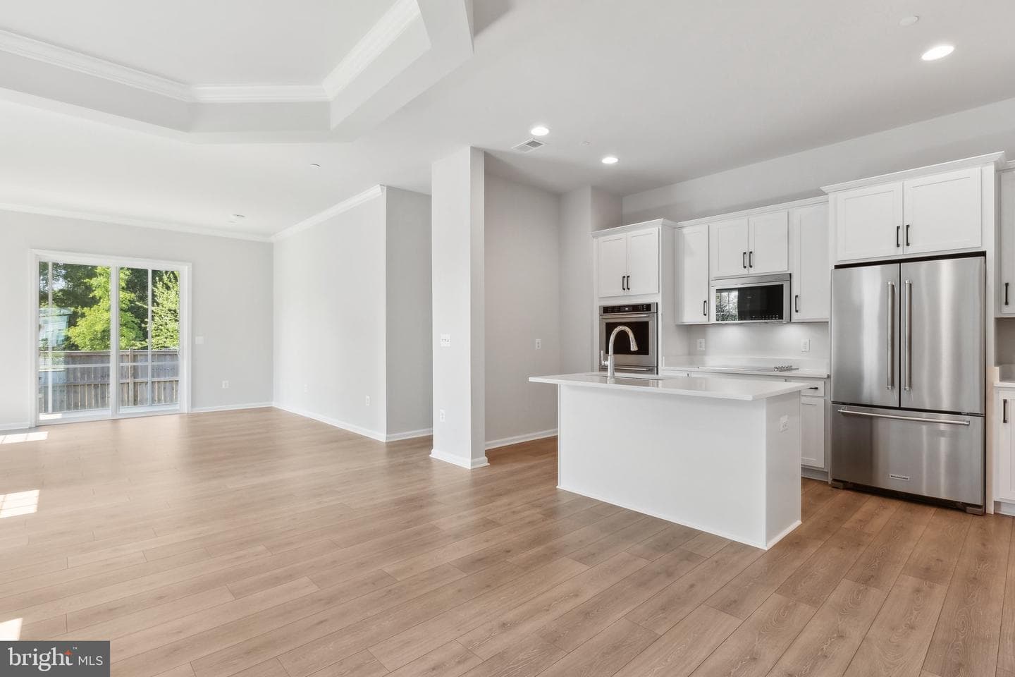 1009 Champlain Court photo 16
