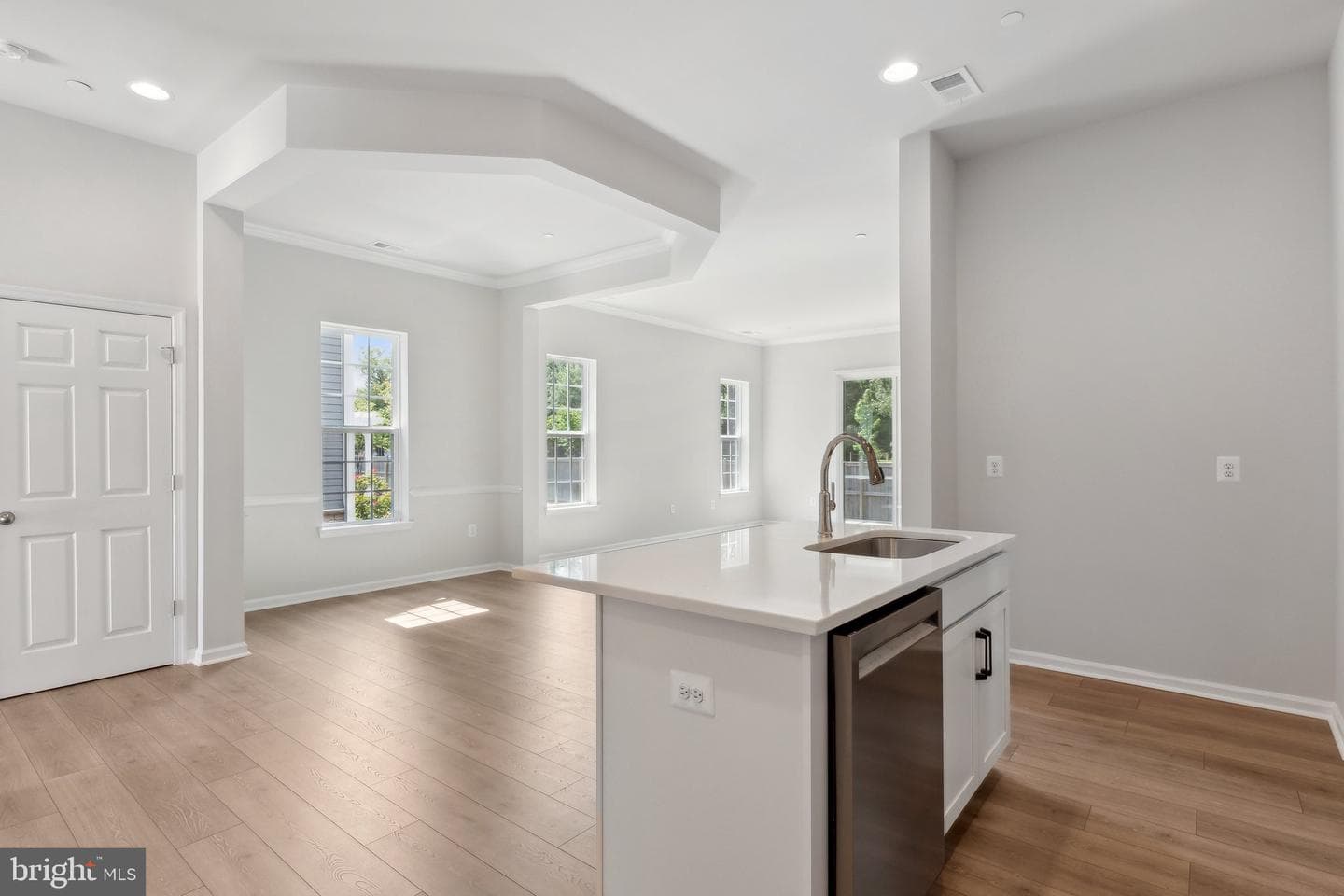 1009 Champlain Court photo 22