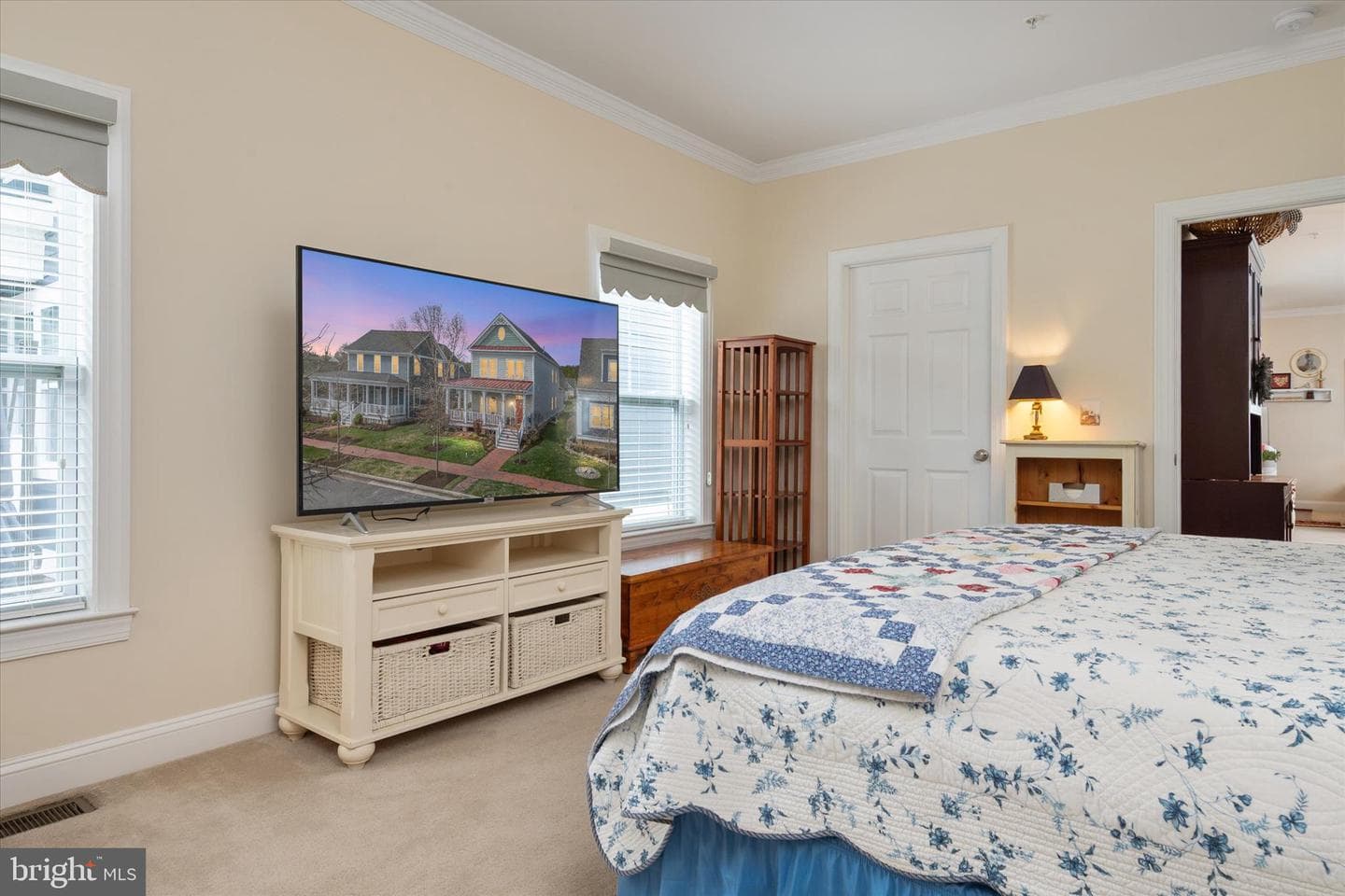 8050 Easton Village Drive photo 23
