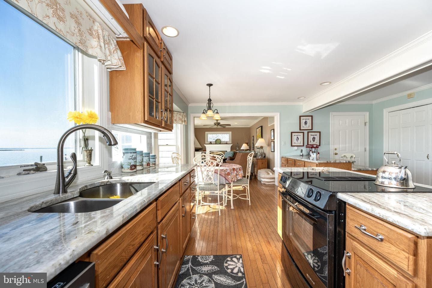 115 W Pier Street photo 17