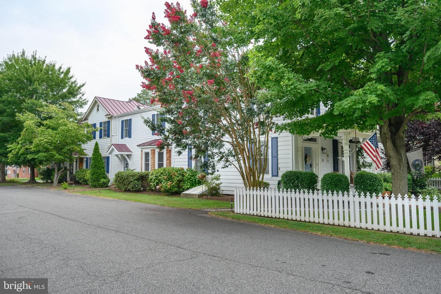 110 N Morris Street photo 4