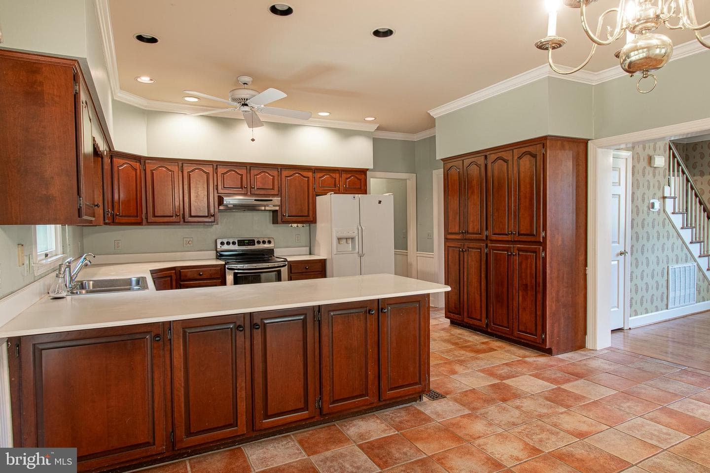 31 Londonderry Drive photo 20