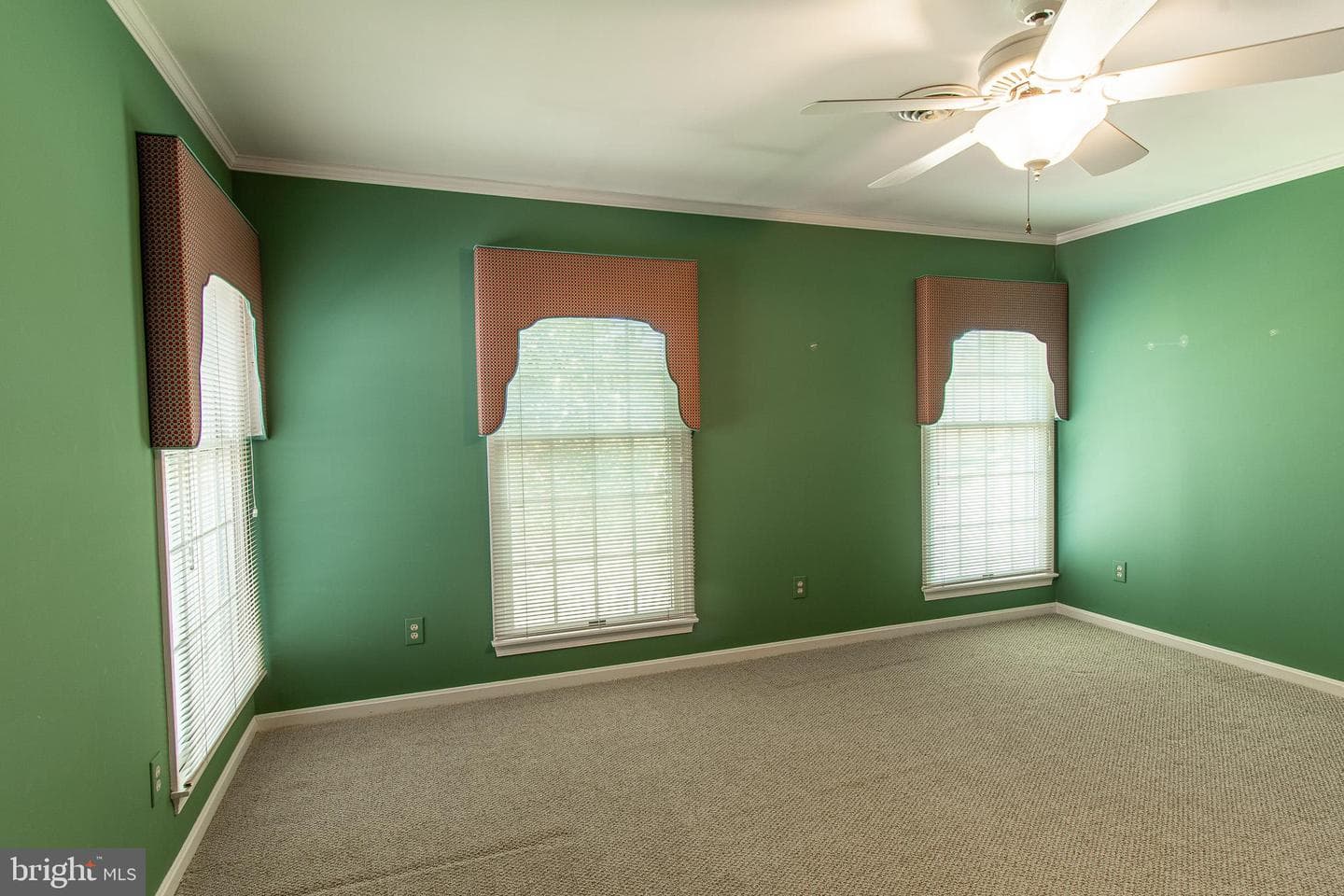 31 Londonderry Drive photo 26