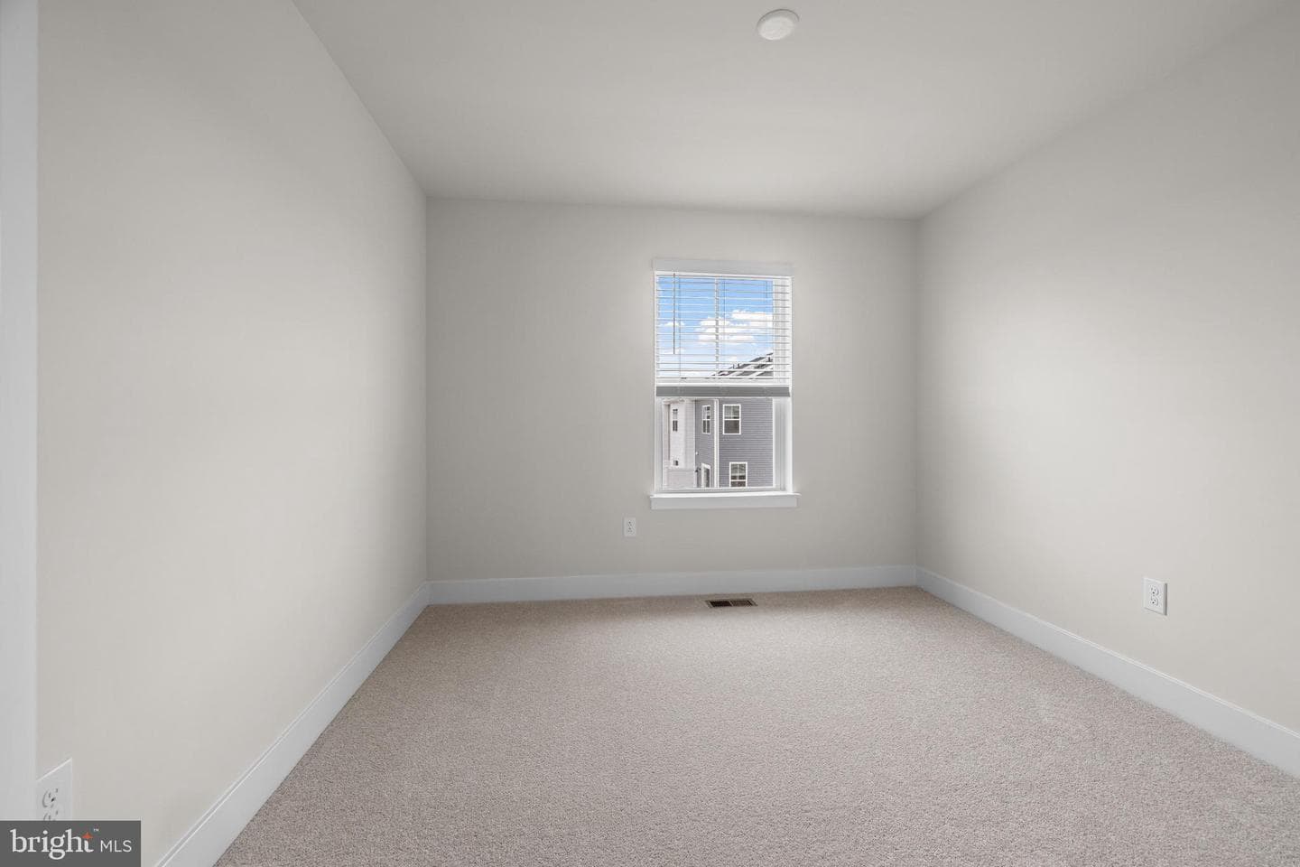 1416 Lake Geneva Drive photo 15
