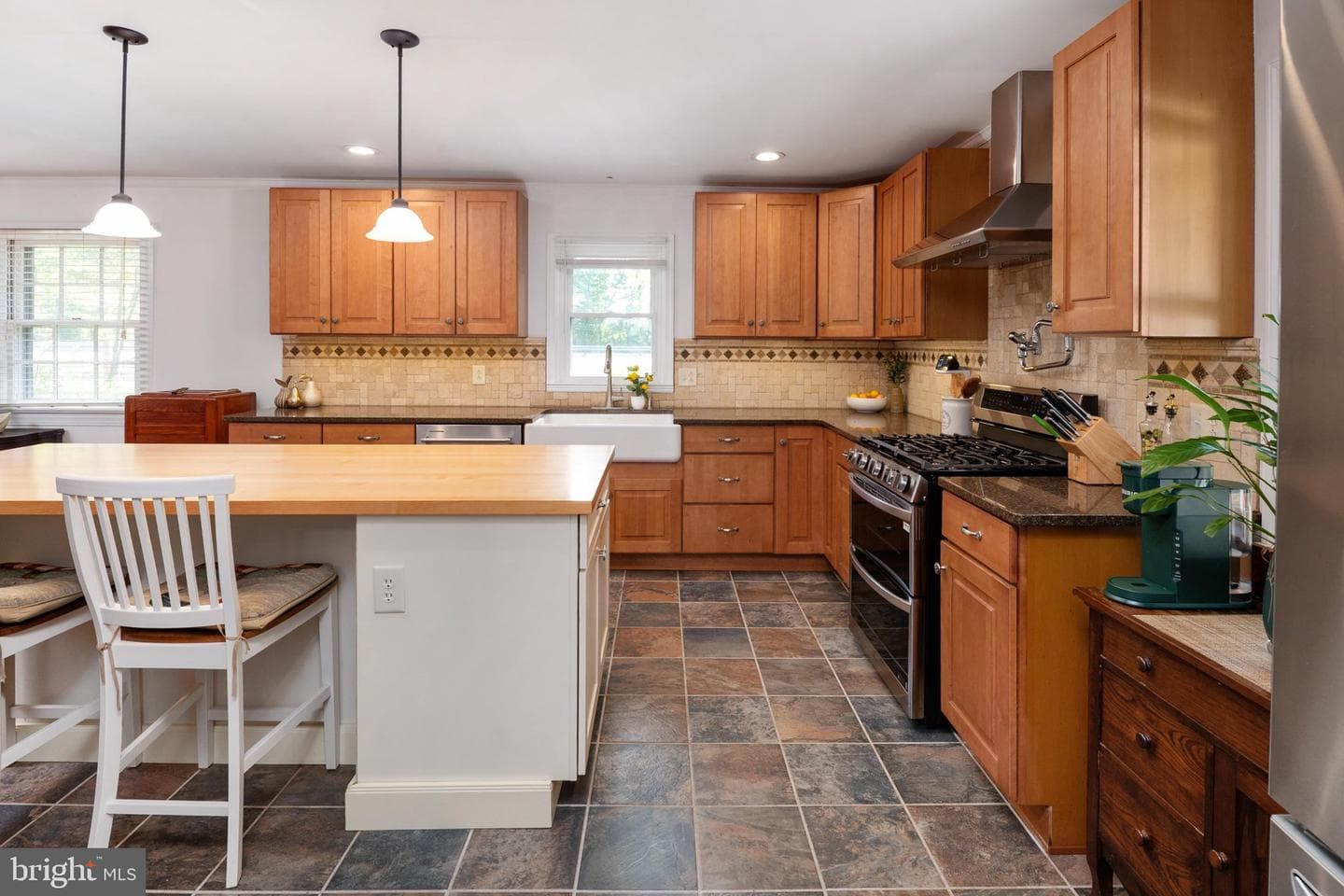 5116 Ocean Gateway photo 6