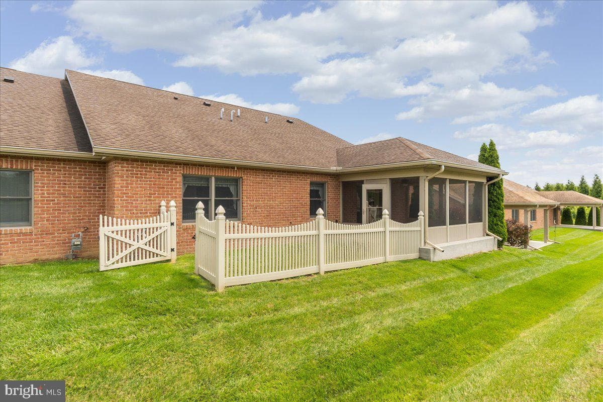 13336 Marquise Drive photo 4