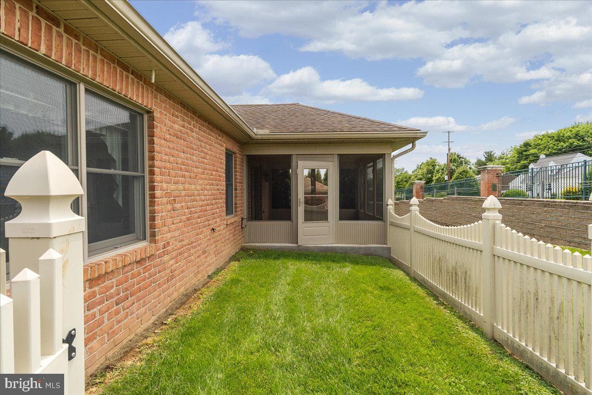 13336 Marquise Drive photo 5