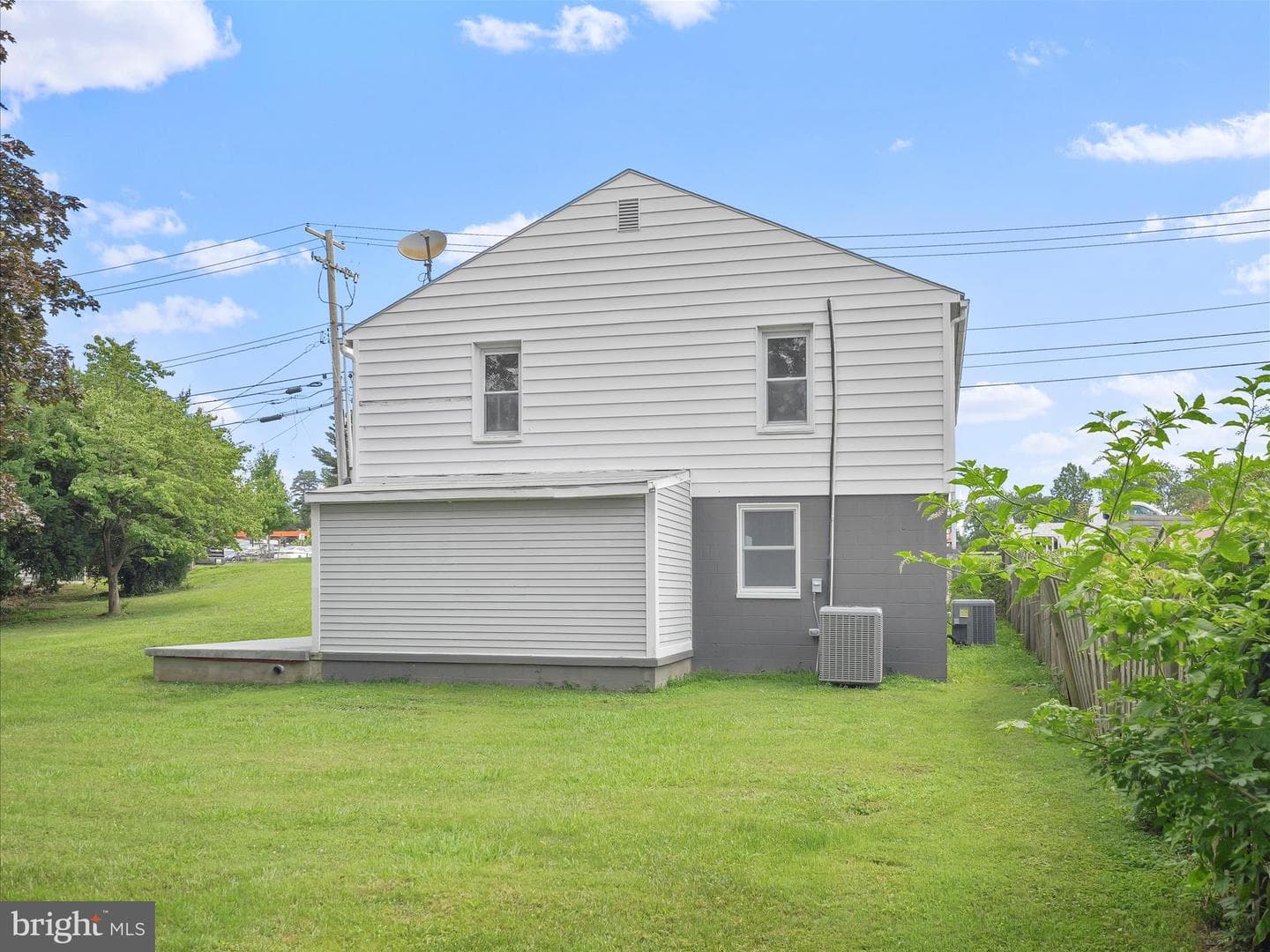809 Florida Avenue photo 33