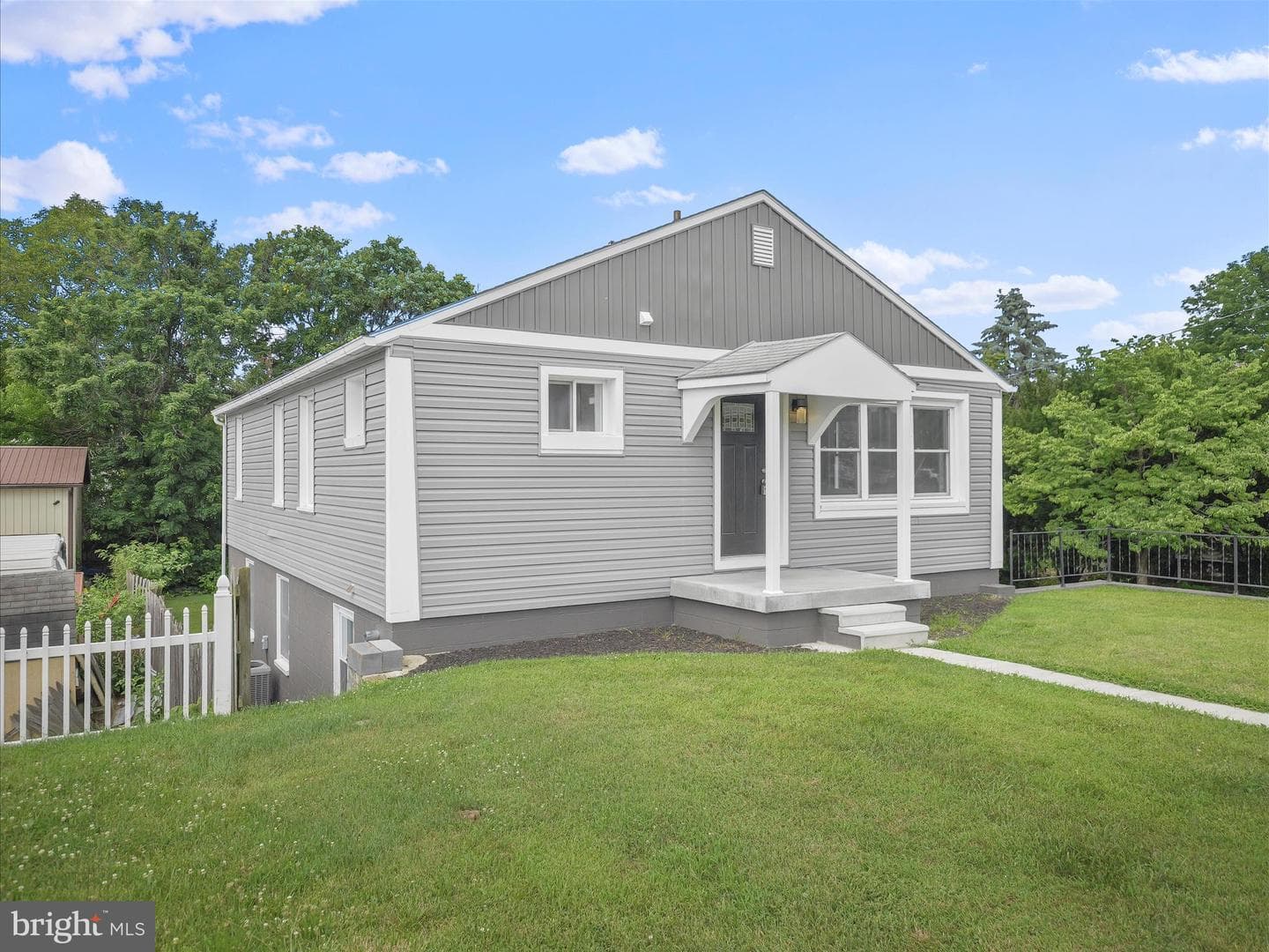809 Florida Avenue photo 4