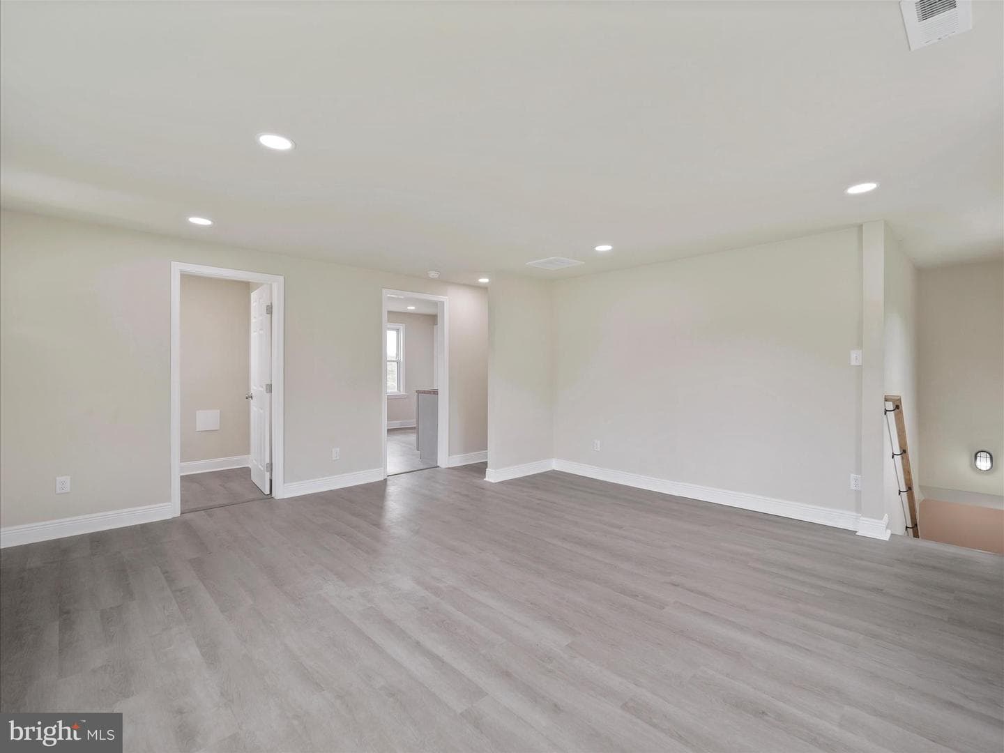 809 Florida Avenue photo 5