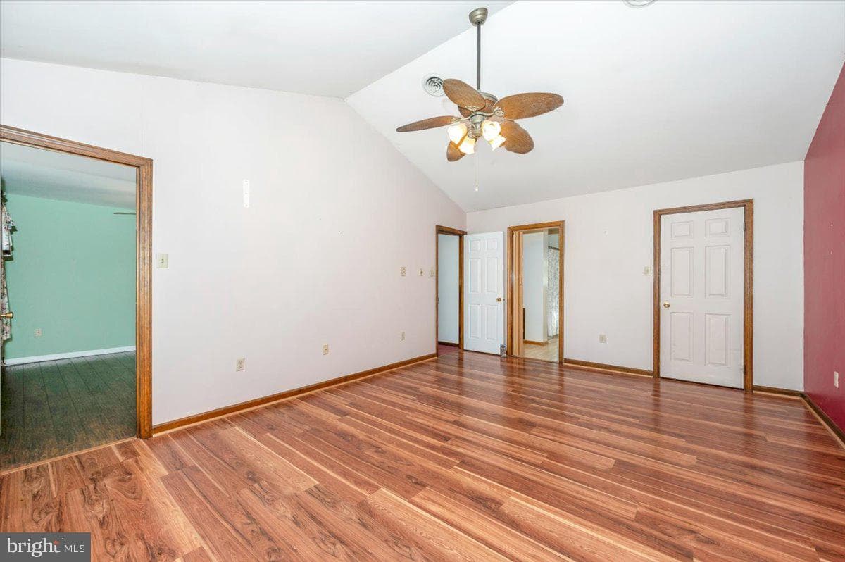 4 Shifflett Place photo 29