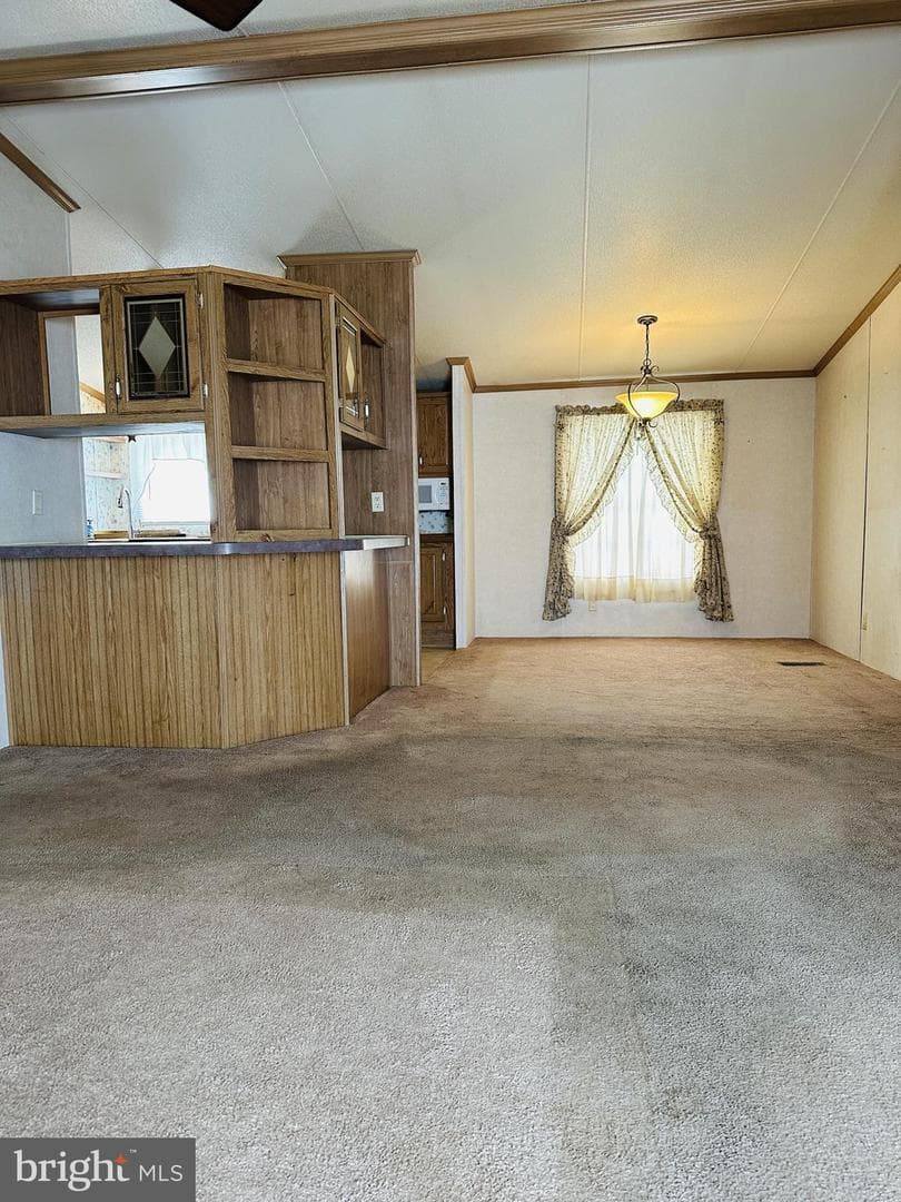 16935 Alcott Road photo 5