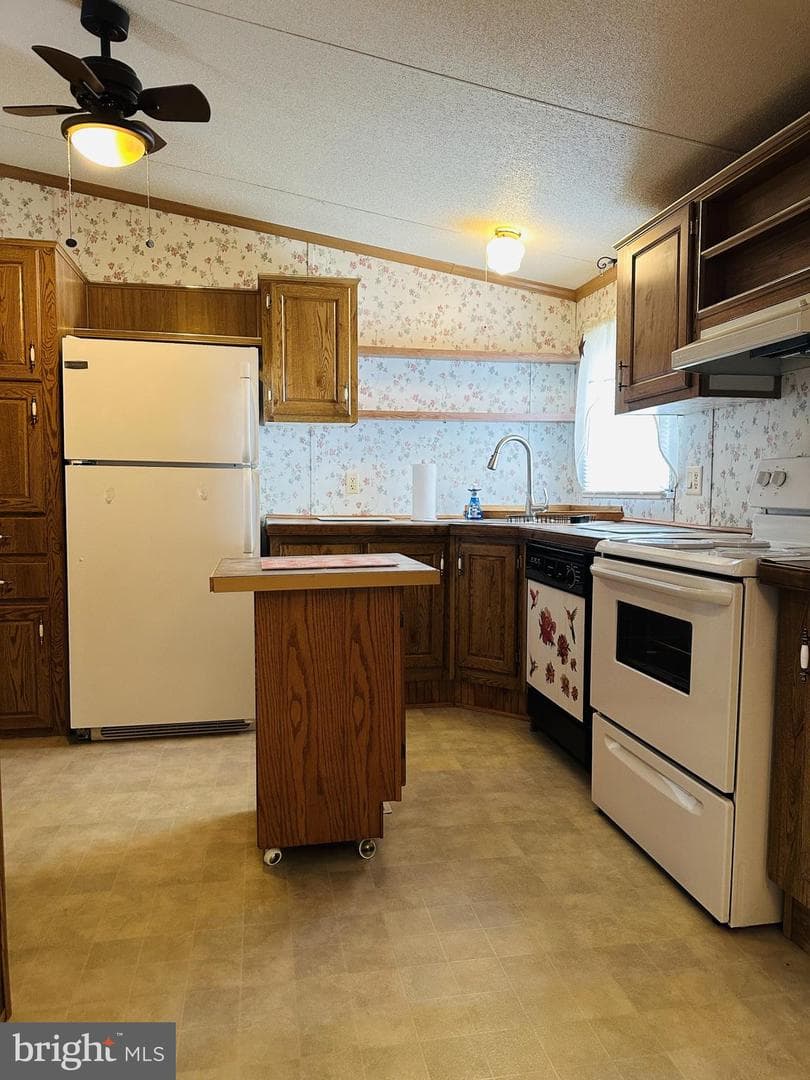 16935 Alcott Road photo 7