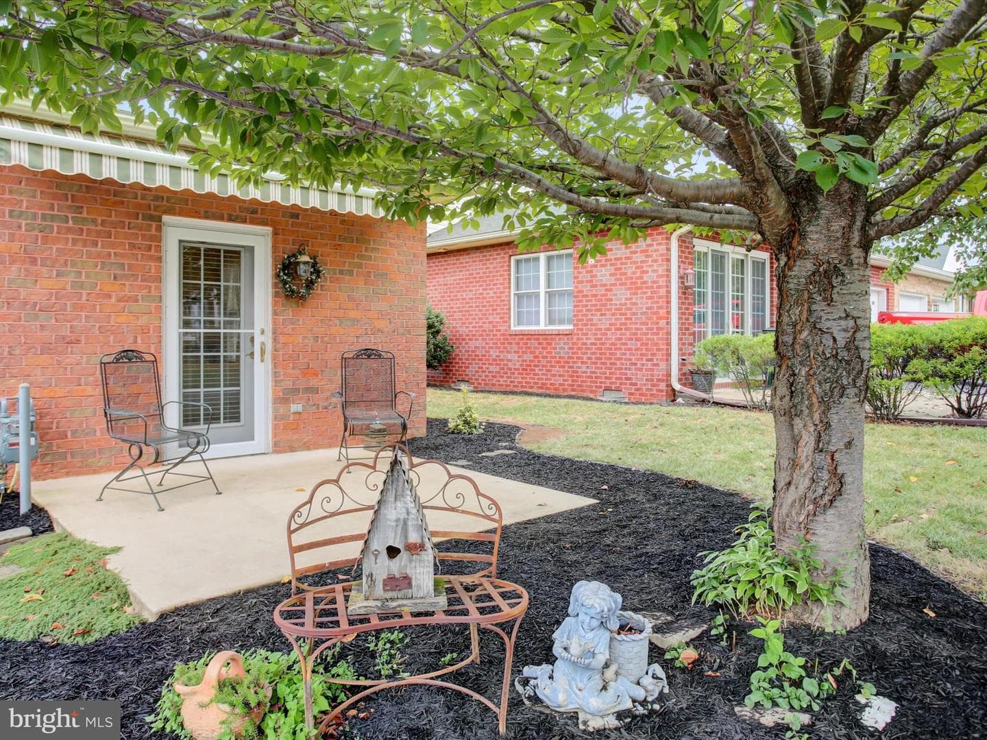618 Trafalgar Drive photo 29