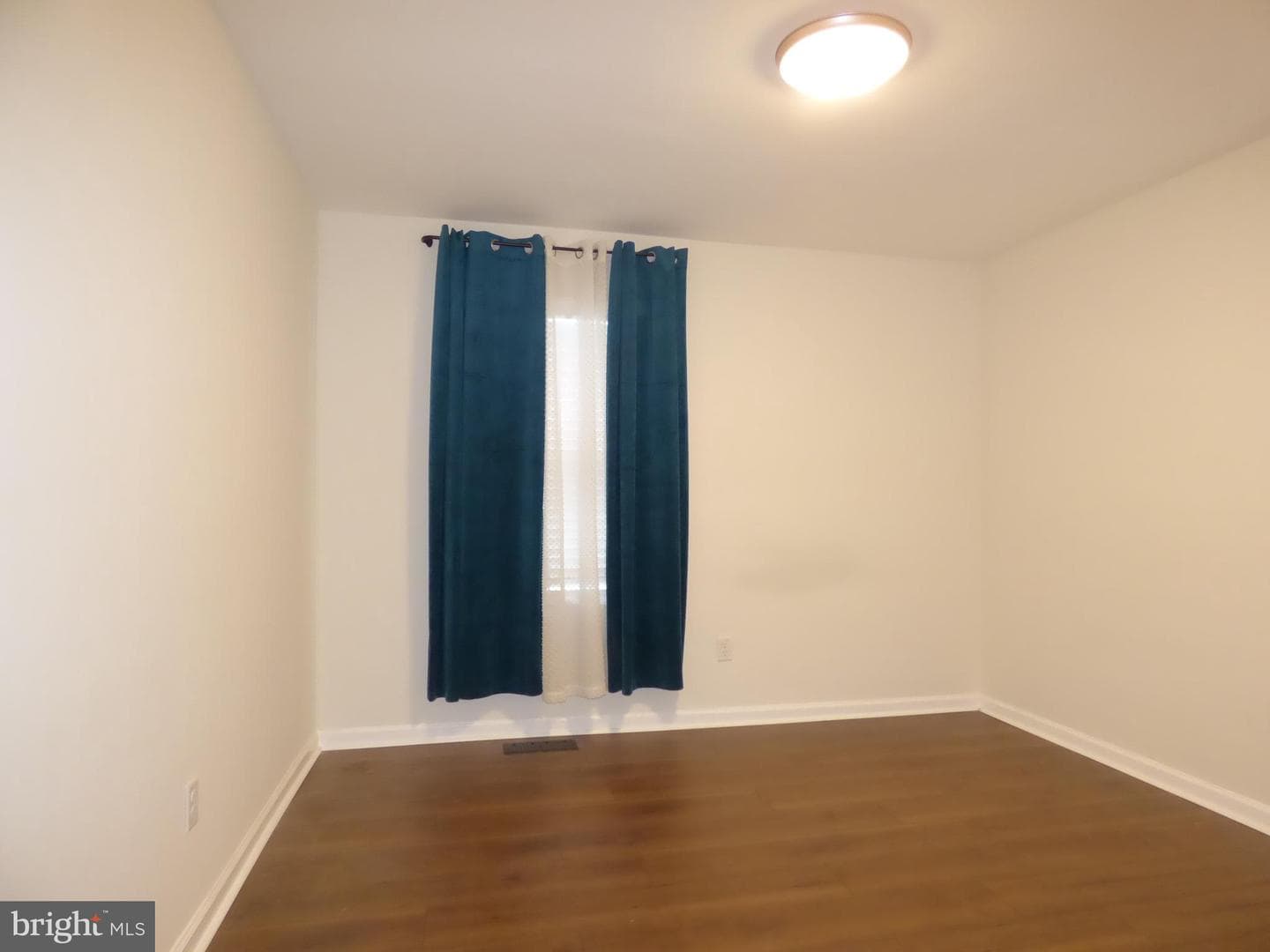 1181 Wayne Avenue photo 6