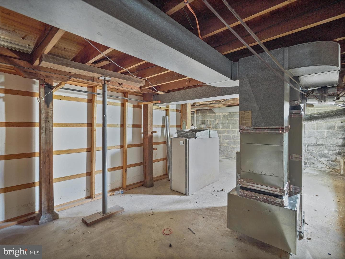 541 Guilford Avenue photo 20