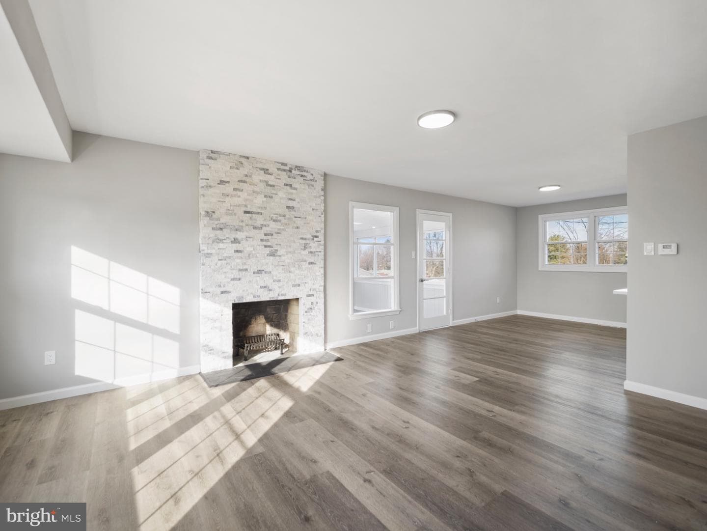 17724 Timberlane photo 4