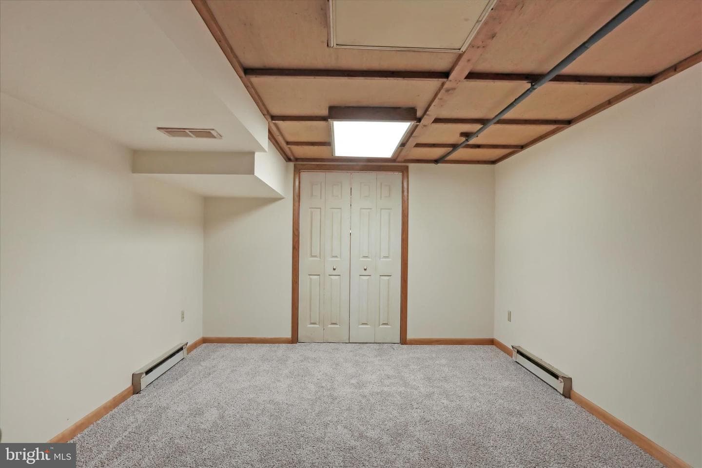 18531 Kent Avenue photo 19