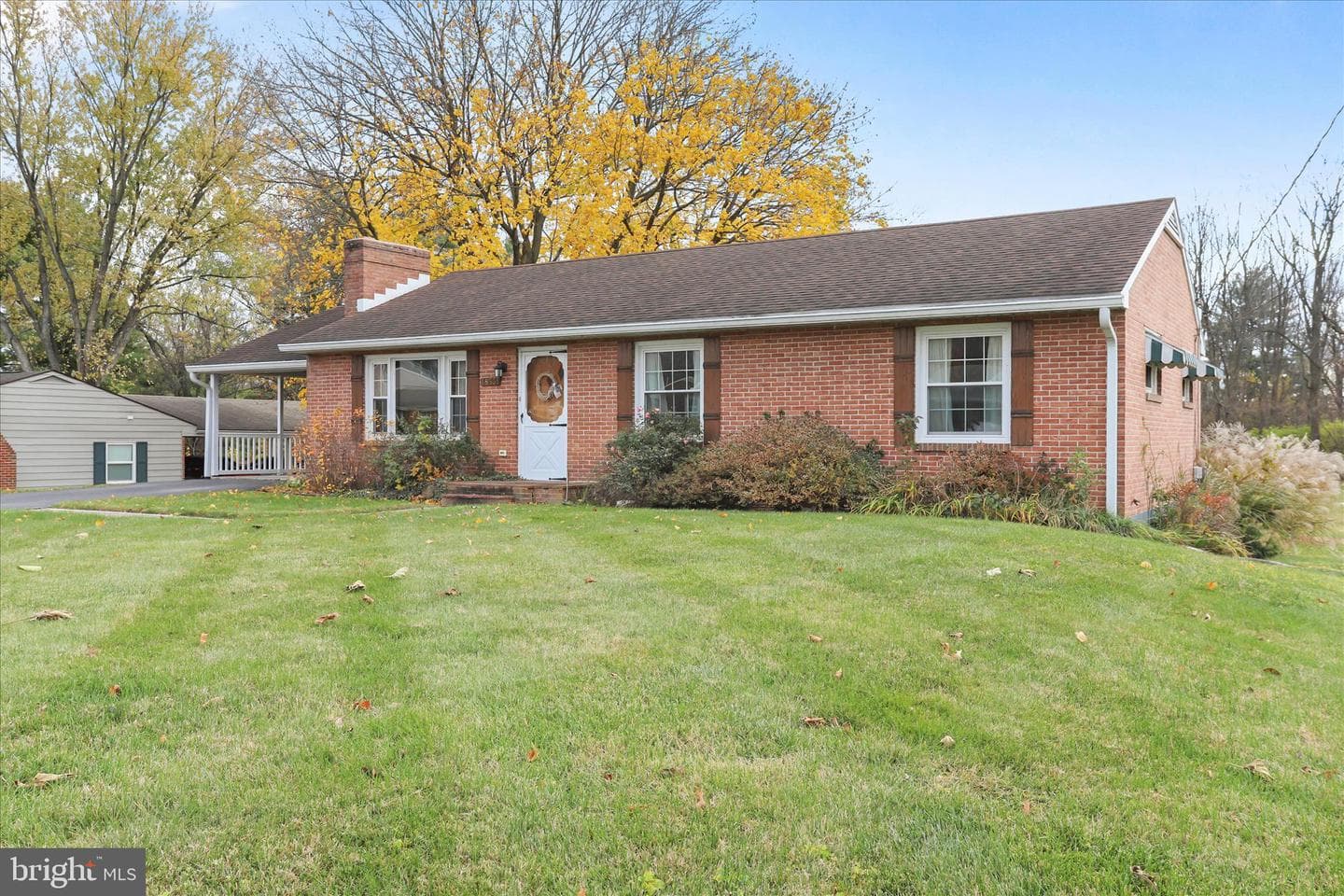 18531 Kent Avenue photo 29