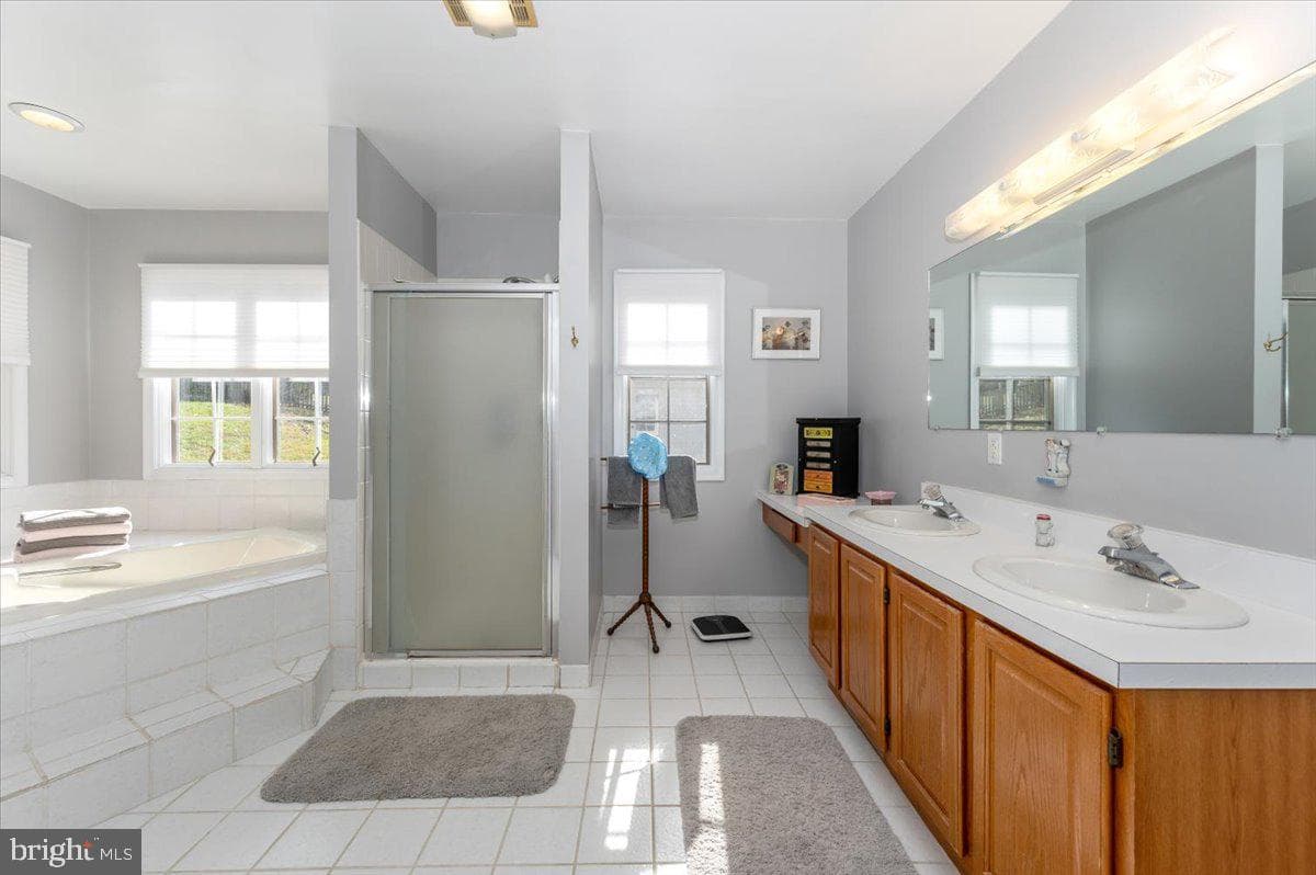 20102 Teakwood Drive photo 32