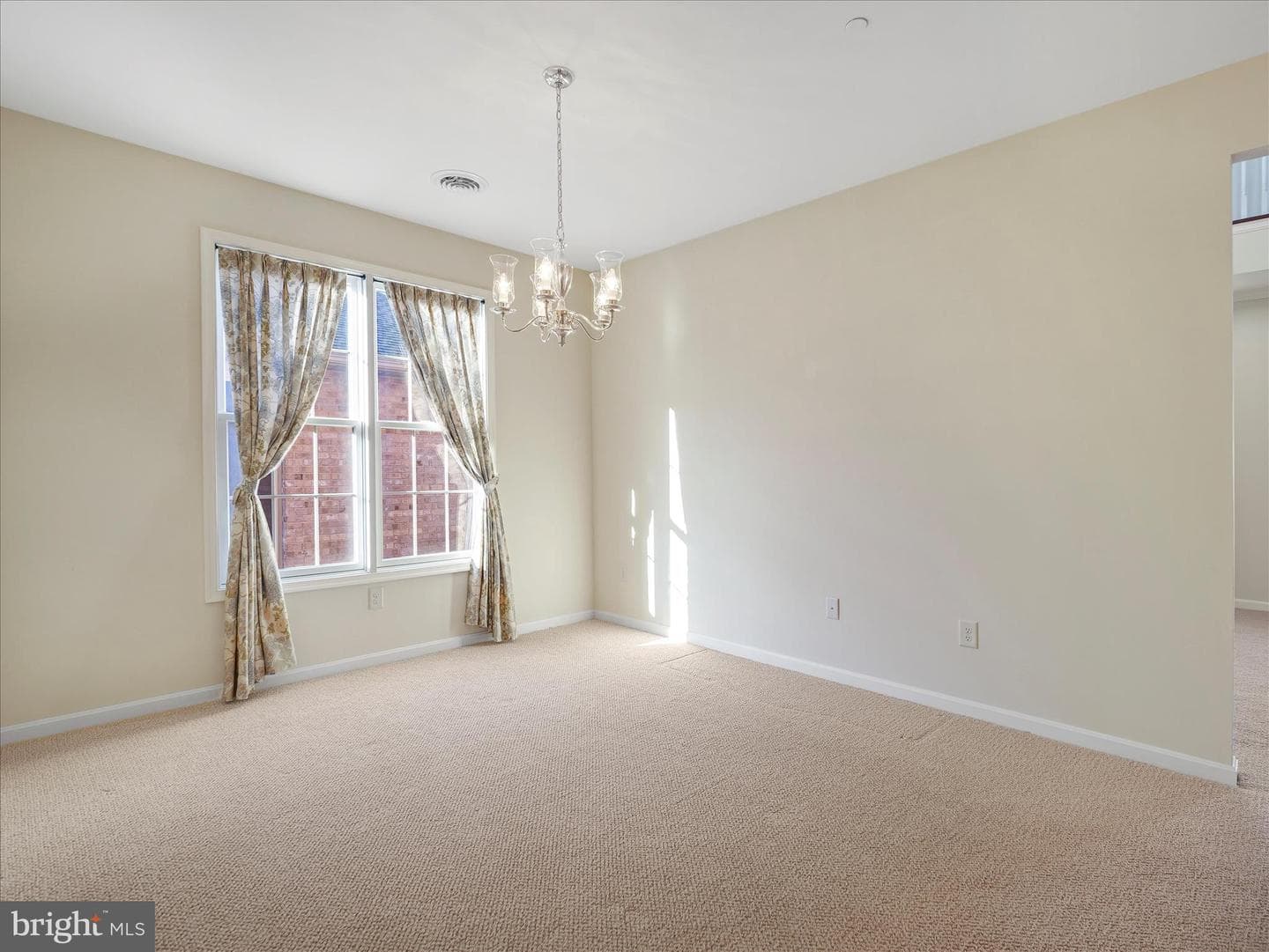 608 Tudor Drive photo 27