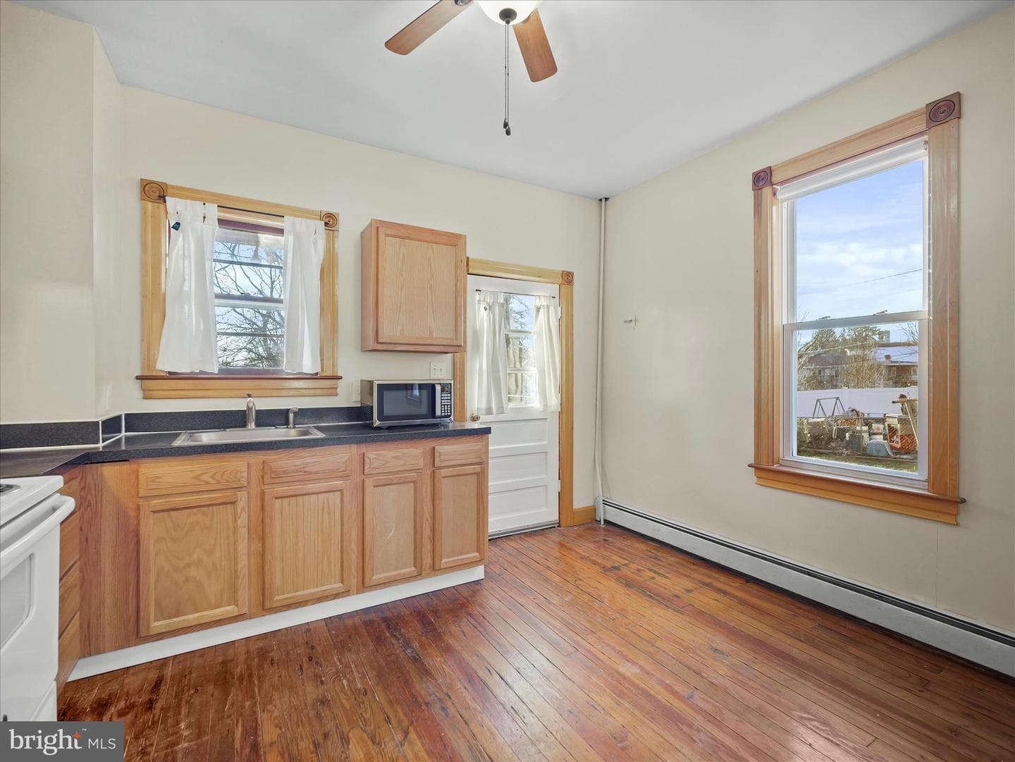 133 Randolph Ave photo 13