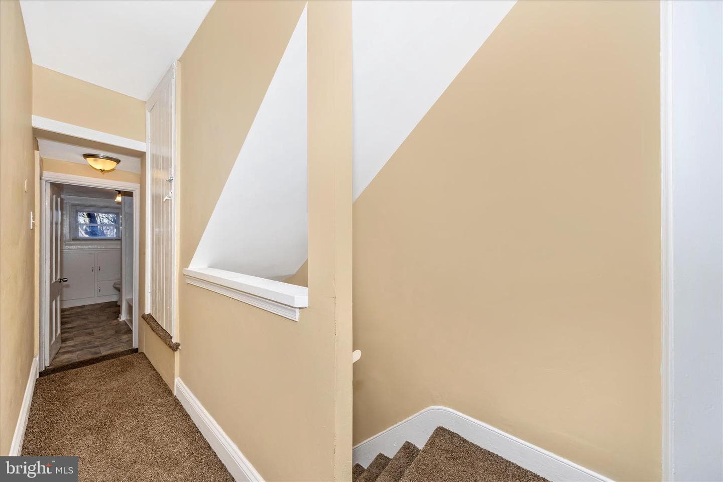 137 E Antietam Street photo 18