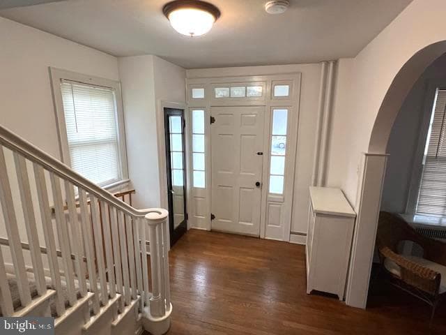 232 E Irvin photo 3